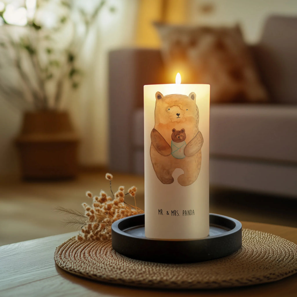 Candle bear infant Kerze Mit Motiv, Erinnerungslicht, Laternenkerze, Bedruckte Kerze, Geburtskerze, Dekokerze, Tischkerze, Weihnachtskerze, Blockkerze, Erinnerungskerze, Wachskerze, Kommunionskerze, Tafelkerze, Geburtstagskerze, Wunschkerze, Dinnerkerze, Grosse Kerze, Schmuckkerze, Stumpenkerze, Handgemachte Kerze, Zylinderkerze, Adventskerze, Osterkerze, Hochzeitskerze, Kerze Mit Spruch, Gartenkerze, Dekorative Kerze, Teddybär, Teddy, Bär, Glückwunsch, Mutter, Enkel, Geburtstag, Täufling, Geburt, Nichte, Neffe, Taufe, Baby, Eltern, Enkelin
