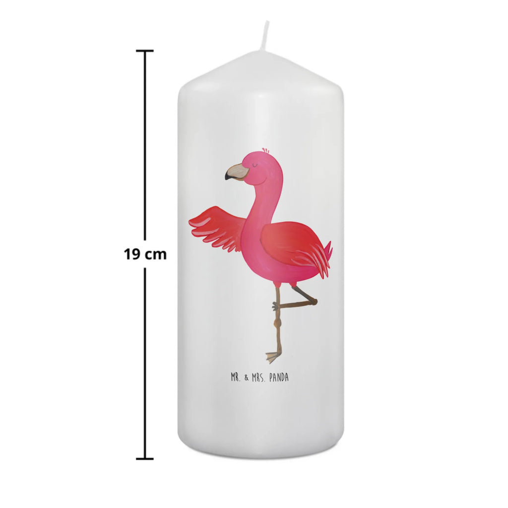 Candle flamingo yoga Blockkerze, Kommunionskerze, Osterkerze, Wunschkerze, Kerze Mit Spruch, Gartenkerze, Kerze Mit Motiv, Handgemachte Kerze, Erinnerungskerze, Dekokerze, Zylinderkerze, Geburtskerze, Geburtstagskerze, Bedruckte Kerze, Laternenkerze, Adventskerze, Hochzeitskerze, Erinnerungslicht, Stumpenkerze, Dekorative Kerze, Schmuckkerze, Wachskerze, Tischkerze, Tafelkerze, Grosse Kerze, Dinnerkerze, Weihnachtskerze, Flamingo, Aufregen, Tiefenentspannung, Yoga, Yoga-Übung, Achtsamkeit, Vogel, Ärger, Namaste, Entspannung