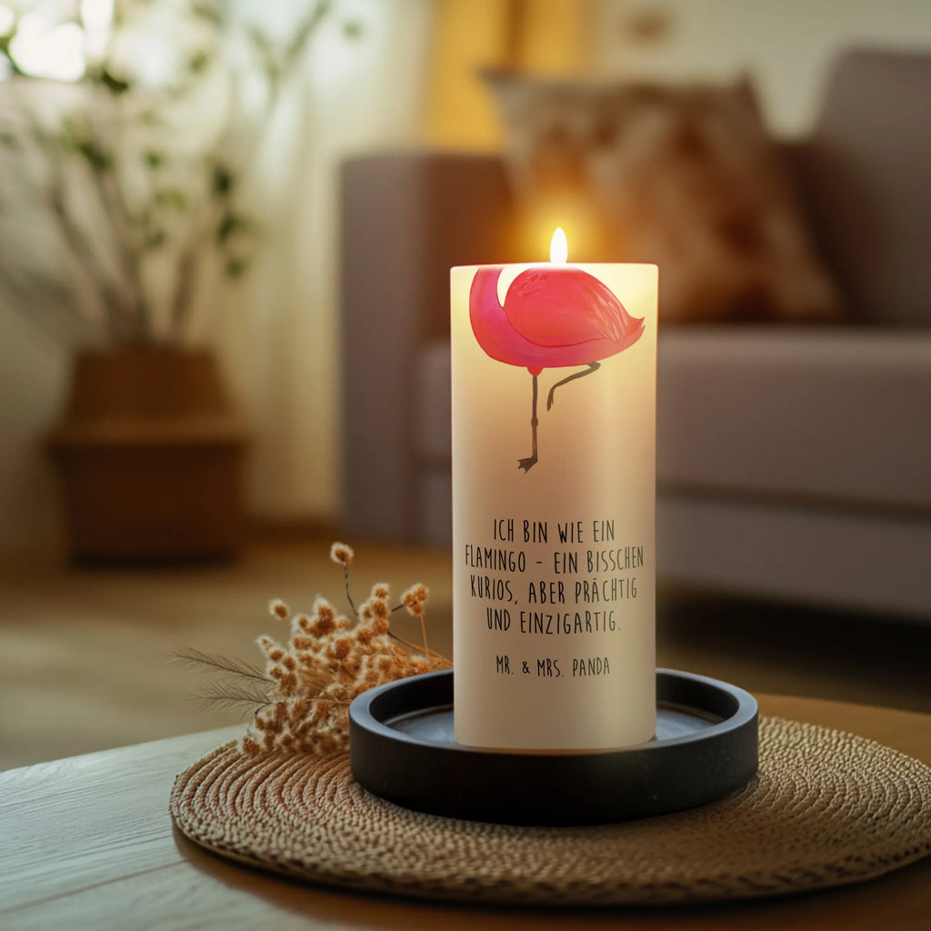 Kerze Flamingo Classic Geburtskerze, Erinnerungskerze, Schmuckkerze, Bedruckte Kerze, Kerze Mit Spruch, Wachskerze, Tafelkerze, Hochzeitskerze, Adventskerze, Dinnerkerze, Kommunionskerze, Geburtstagskerze, Wunschkerze, Weihnachtskerze, Osterkerze, Grosse Kerze, Blockkerze, Stumpenkerze, Kerze Mit Motiv, Tischkerze, Gartenkerze, Dekokerze, Handgemachte Kerze, Dekorative Kerze, Laternenkerze, Erinnerungslicht, Zylinderkerze, Flamingo, Einzigartig, Sohn, Freundin, Ich, Geschwister, Freundinnen, Selbstliebe, Spruch, Außenseiter, Tochter, für Mich, Stolz