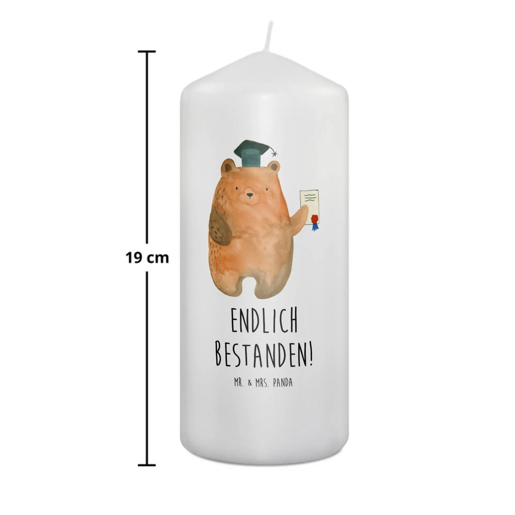 Candle bear Test Wunschkerze, Tischkerze, Dekokerze, Stumpenkerze, Erinnerungskerze, Kerze Mit Spruch, Blockkerze, Schmuckkerze, Handgemachte Kerze, Weihnachtskerze, Tafelkerze, Erinnerungslicht, Hochzeitskerze, Zylinderkerze, Gartenkerze, Adventskerze, Dinnerkerze, Dekorative Kerze, Bedruckte Kerze, Wachskerze, Geburtskerze, Grosse Kerze, Laternenkerze, Geburtstagskerze, Osterkerze, Kerze Mit Motiv, Kommunionskerze, Teddybär, Teddy, Bär, Abschluss, Prüfung Bestanden, Prüfungen, Abschlusszeugnis, Zeugnis, Abitur