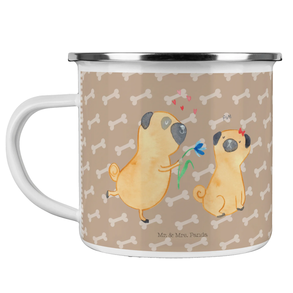 Enamel camping mug pug In love metallbecher, Emaille Becher, blechbecher, Emaille Tasse, Reisebecher, Pott, Emailletasse, Metalltasse, Tasse Emaille, Kaffeetasse, Blechtasse, wandertasse, wanderbecher, Becher, becher emaille, Tasse, Teebecher, Campingtasse, emaillebecher, Trinkbecher, reisetasse, Teetasse, Kaffeebecher, Campingbecher, Sprüche, Hunderasse, Hundebesitzer, Hund, Hundemotiv, Haustier, Tierliebhaber, Geschenk Freund, Liebe, Liebesspruch. Verlobt, Möpse, Verliebt, Mops, Hundeliebe, Partner