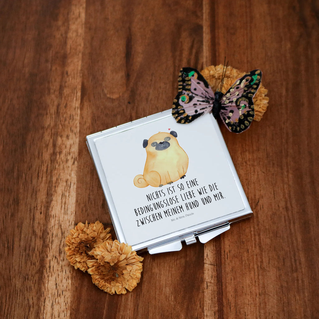 Handbag mirror Pug Schminkspiegel To Go, Handspiegel Zum Mitnehmen, Kosmetikspiegel Klein, Klappspiegel, Kompaktspiegel, Klappbarer Handspiegel, Design Taschenspiegel, Taschenspiegel, Vintage Kompaktspiegel, Schminkspiegel Kompakt, Tragbarer Spiegel, Spiegel Für Handtasche, Spiegel Für Make-Up Tasche, Quadratischer Handspiegel, Handspiegel Für Damen, Deko Handspiegel, Handspiegel Mit Hülle, Klappbarer Taschenspiegel, Handtaschenspiegel, Reise Spiegel, Taschen-Kosmetikspiegel, Silber, Runder Taschenspiegel, Spiegel Für Unterwegs, Handspiegel Geschenkidee, Mini Spiegel, Spiegel Für Schminktasche, Sprüche, Hund, Hundebesitzer, Hunderasse, Haustier, Tierliebhaber, Hundemotiv, Mops, Liebe, Hundeliebe