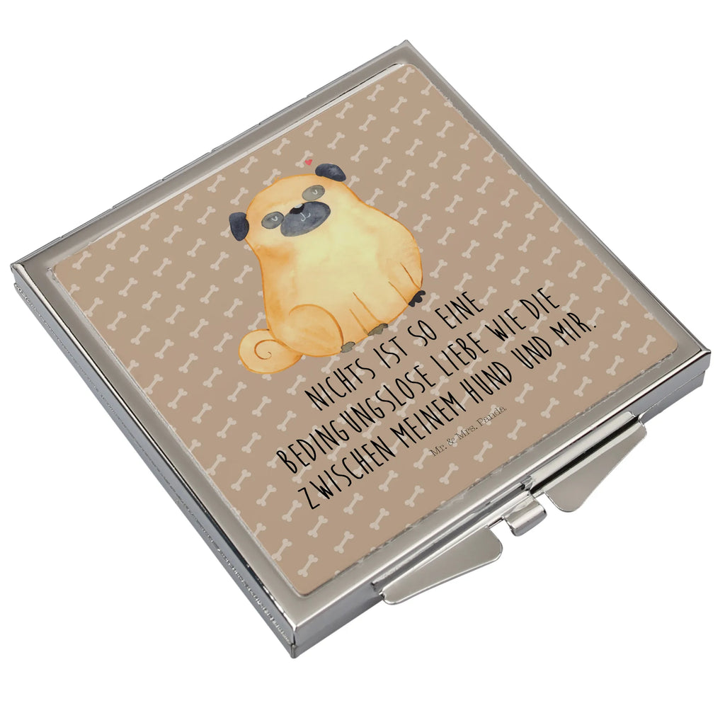 Handbag mirror Pug Schminkspiegel To Go, Handspiegel Zum Mitnehmen, Kosmetikspiegel Klein, Klappspiegel, Kompaktspiegel, Klappbarer Handspiegel, Design Taschenspiegel, Taschenspiegel, Vintage Kompaktspiegel, Schminkspiegel Kompakt, Tragbarer Spiegel, Spiegel Für Handtasche, Spiegel Für Make-Up Tasche, Quadratischer Handspiegel, Handspiegel Für Damen, Deko Handspiegel, Handspiegel Mit Hülle, Klappbarer Taschenspiegel, Handtaschenspiegel, Reise Spiegel, Taschen-Kosmetikspiegel, Silber, Runder Taschenspiegel, Spiegel Für Unterwegs, Handspiegel Geschenkidee, Mini Spiegel, Spiegel Für Schminktasche, Sprüche, Hund, Hundebesitzer, Hunderasse, Haustier, Tierliebhaber, Hundemotiv, Mops, Liebe, Hundeliebe