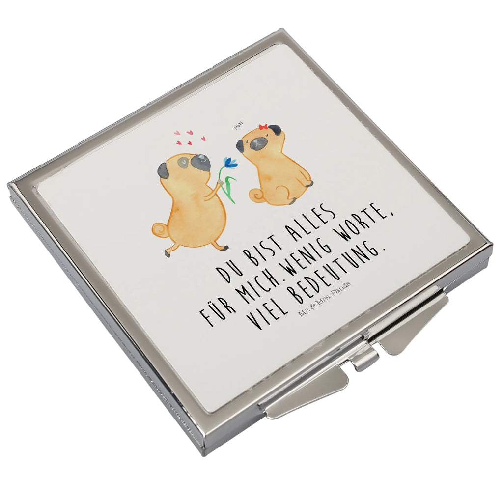 Handtaschenspiegel quadratisch Mops verliebt Kosmetikspiegel Klein, Reise Spiegel, Handspiegel Mit Hülle, Taschenspiegel, Handspiegel Für Damen, Mini Spiegel, Spiegel Für Make-Up Tasche, Handspiegel Geschenkidee, Klappbarer Handspiegel, Design Taschenspiegel, Schminkspiegel To Go, Spiegel Für Unterwegs, Klappbarer Taschenspiegel, Tragbarer Spiegel, Handspiegel Zum Mitnehmen, Kompaktspiegel, Runder Taschenspiegel, Vintage Kompaktspiegel, Quadratischer Handspiegel, Schminkspiegel Kompakt, Taschen-Kosmetikspiegel, Spiegel Für Handtasche, Deko Handspiegel, Silber, Klappspiegel, Handtaschenspiegel, Spiegel Für Schminktasche, Hunderasse, Sprüche, Hundemotiv, Tierliebhaber, Hund, Haustier, Hundebesitzer, Liebe, Partner, Geschenk Freund, Hundeliebe, Möpse, Verliebt, Mops, Liebesspruch. Verlobt