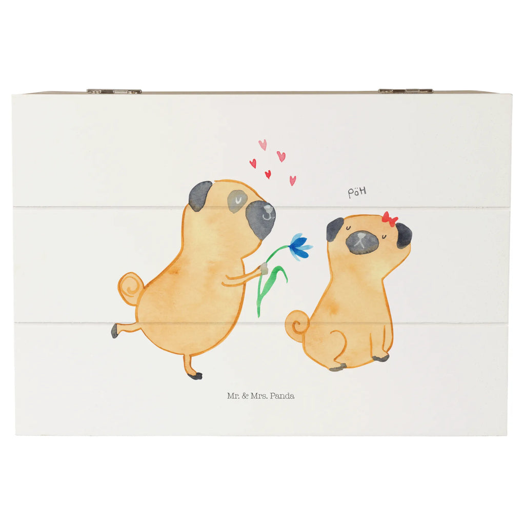 Holzkiste Mops Verliebt Dekokiste, Holzkiste, Holzboxen, Kiste, Holztruhe, Truhe, Holz Aufbewahrungsbox, Ordnungsbox, Erinnerungskiste, Aufbewahrungsbox aus Holz, Aufbewahrungskiste, Box aus Holz, Dekorative Holzkiste, Aufbewahrungsbox Holz, Schatzkiste, Holzkiste mit Deckel, Geschenkbox, Erinnerungsbox Baby, Holzbox mit Deckel, Deko Box, Erinnerungsbox, Schmuckkästchen, Holzkisten, Erinnerungsbox Hochzeit, Schatulle, Aufbewahrungsbox, Holzbox, Sprüche, Hund, Hunderasse, Hundebesitzer, Hundemotiv, Haustier, Tierliebhaber, Geschenk Freund, Möpse, Liebesspruch. Verlobt, Hundeliebe, Partner, Liebe, Mops, Verliebt