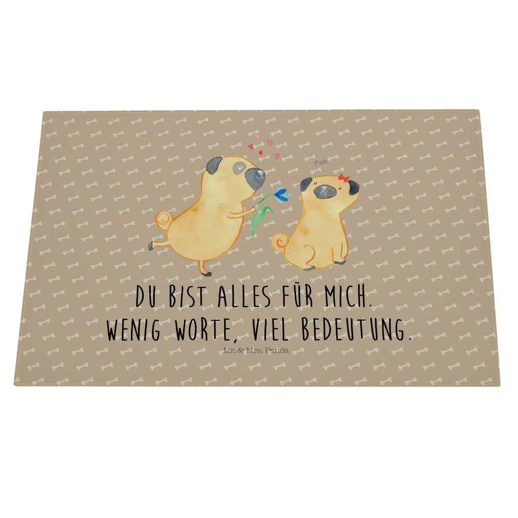 Glasschneidebrett Mops Verliebt XXL Glasschneidebrett, Fotodruck Glasschneidebrett XXL, XL Glasschneidebrett, Glas Schneideplatte Für Brot XL, Glas Arbeitsbrett XXL, Glasschneidebrett Extra Groß, Glas Schneidbrett Für Fleisch XL, Überdimensionales Glasschneidebrett, Glasschneidebrett Rutschfest XL, Glasschneidebrett XXL, Elegantes Glasschneidebrett XXL, Glas Schneidbrett Mit Saftrille Groß, Sicherheitsglas Schneidebrett XL, Hitzebeständiges Glasschneidebrett Groß, Glas Schneidebrett Wohnzimmer Groß, Großes Schneidebrett Aus Glas, Glas Küchenbrett Extra Groß, Hygiene-Glasschneidebrett Groß, Glas Schneideplatte XL, Glasschneideunterlage Groß, Glas Schneidbrett Für Gemüse Groß, Extra Großes Glasschneidebrett, Dekoratives Glasschneidebrett XL, Schneideplatte Aus Glas XXL, Großformatiges Glasschneidebrett, Glas Schneidebrett Für Käse XL, Individuelles Glasschneidebrett XL., Küchenunterlage Aus Glas Groß, Modernes Glasschneidebrett Extra Groß, Robustes Glasschneidebrett Groß, Hund, Hundemotiv, Haustier, Hunderasse, Tierliebhaber, Hundebesitzer, Sprüche, Möpse, Hundeliebe, Mops, verliebt, Geschenk Freund, Partner, Liebe, Liebesspruch. Verlobt