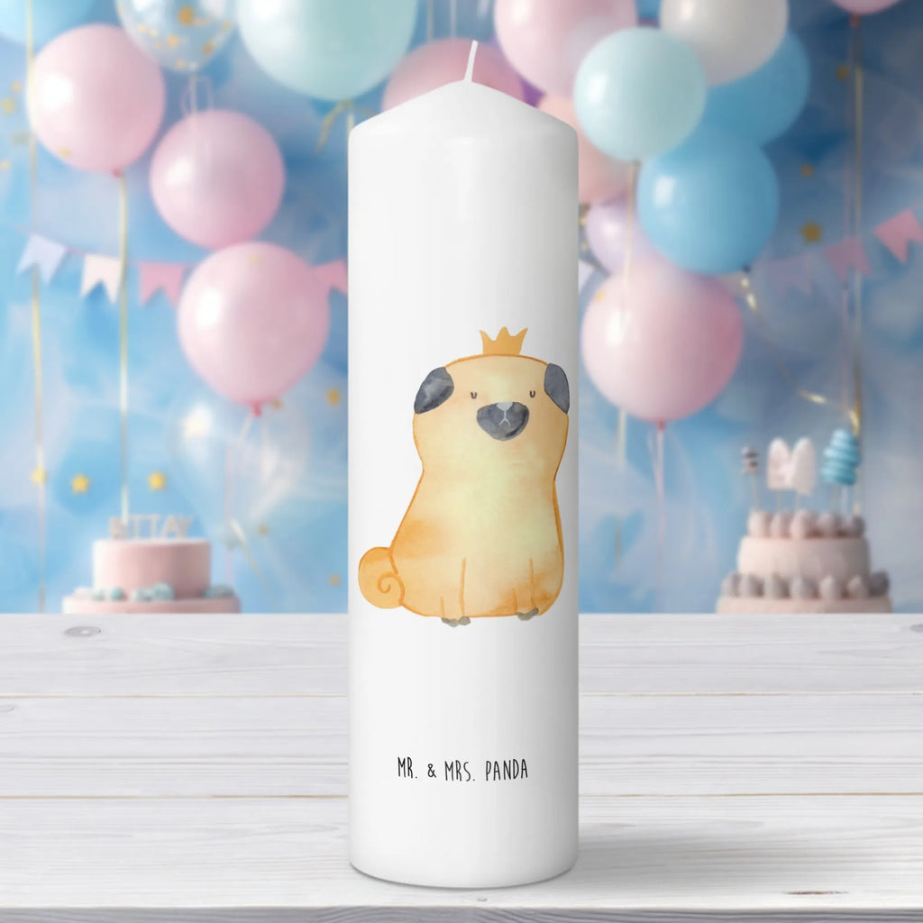 Kerze Mops Krone Kerze Für Hochzeit, Metall-Kerze, Kerze Für Ostern, Stearin­kerze, Teelicht, Andachtskerze, Kerze Ohne Duft, Gartenkerze, Grabkerze, Stumpenkerze, Gedenkkerze, Tafelkerze, Kerze Mit Prägung, Blockkerze, Streukerze, Kerze Für Firmung, Kerze Für Geburtstag, Kerze Mit Gravur, Kerze Mit Duft, Kerze, Kerze Mit Spruch, Kerze Als Gastgeschenk, Kerze Mit Fotoeinleger, Grablicht, Bio-Kerze, Tischkerze, Handgemachte Kerze, Kerze Für Advent, Stabkerze, Kerze Für Weihnachten, Dinnerkerze, Kerze Mit Namensgravur, Glas-Kerze, Trauerkerze, Duftkerze, Votivkerze, Kerze Für Taufe, Laternenkerze, Stumpenkerzen-Set, Outdoor-Kerze, Kerze Für Kommunion, Kerze Mit Motiv, Dinnerkerzenpaar, Sojawachskerze, Handgegossene Kerze, Fair-Trade-Kerze, Hund, Hundemotiv, Haustier, Hunderasse, Tierliebhaber, Hundebesitzer, Sprüche, Mops, Hundebesitzer. Spruch, Hausregel, allergisch, lustig, kinderlos