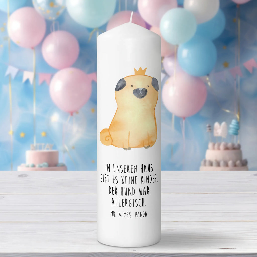 Kerze Mops Krone Kerze Für Hochzeit, Metall-Kerze, Kerze Für Ostern, Stearin­kerze, Teelicht, Andachtskerze, Kerze Ohne Duft, Gartenkerze, Grabkerze, Stumpenkerze, Gedenkkerze, Tafelkerze, Kerze Mit Prägung, Blockkerze, Streukerze, Kerze Für Firmung, Kerze Für Geburtstag, Kerze Mit Gravur, Kerze Mit Duft, Kerze, Kerze Mit Spruch, Kerze Als Gastgeschenk, Kerze Mit Fotoeinleger, Grablicht, Bio-Kerze, Tischkerze, Handgemachte Kerze, Kerze Für Advent, Stabkerze, Kerze Für Weihnachten, Dinnerkerze, Kerze Mit Namensgravur, Glas-Kerze, Trauerkerze, Duftkerze, Votivkerze, Kerze Für Taufe, Laternenkerze, Stumpenkerzen-Set, Outdoor-Kerze, Kerze Für Kommunion, Kerze Mit Motiv, Dinnerkerzenpaar, Sojawachskerze, Handgegossene Kerze, Fair-Trade-Kerze, Hund, Hundemotiv, Haustier, Hunderasse, Tierliebhaber, Hundebesitzer, Sprüche, Mops, Hundebesitzer. Spruch, Hausregel, allergisch, lustig, kinderlos