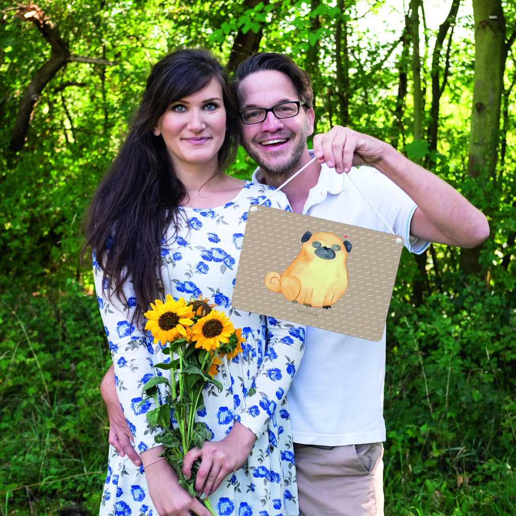 Deko Schild Mops Deko Schild, Spruchschild, Türschild, holzbild, sprüche schild, Dekoschild, Schild, Deko Wandtafel, Küchenschild, Türschild Familie, wandtafel, Holztafel, Schild mit Spruch, wandhänger, Badschild, Wandschild, dekoschilder, dekotafel, hängeschild, Holzschild, dekoration schild, Motivschild, Hunderasse, Hundebesitzer, Sprüche, Hundemotiv, Haustier, Tierliebhaber, Hund, Liebe, Hundeliebe, Mops