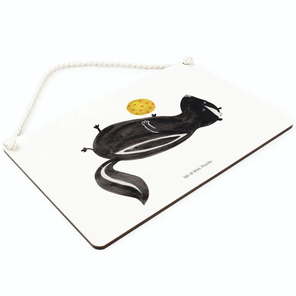 Decorative sign skunk ball Schild, hängeschild, Badschild, wandtafel, Dekoschild, Küchenschild, Türschild Familie, dekoschilder, Holzschild, sprüche schild, Schild mit Spruch, Motivschild, dekoration schild, holzbild, Deko Schild, dekotafel, wandhänger, Deko Wandtafel, Spruchschild, Türschild, Wandschild, Holztafel, Skunk, Stinktier, Stinker, Wildtier, Verspielt, Stinki, Raubtier, Weisheit