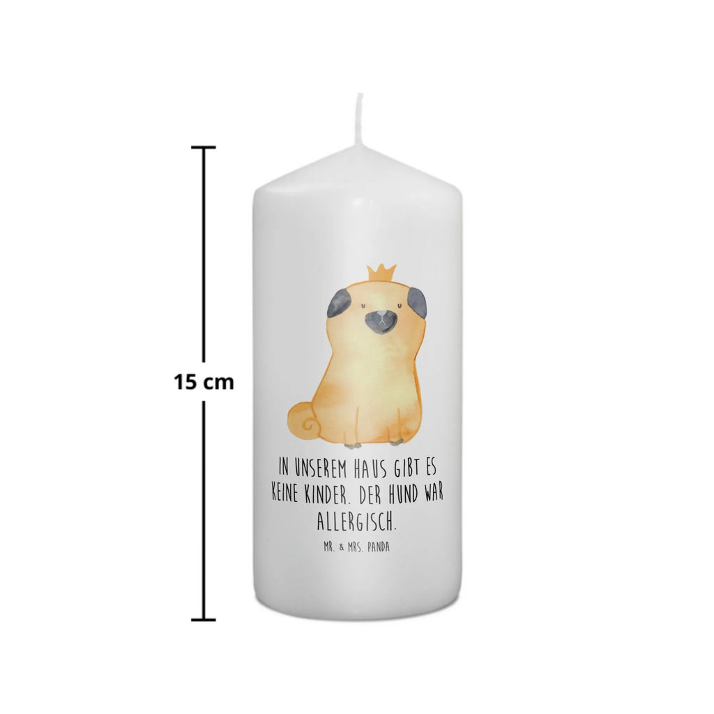 Kerze Mops Krone Kerze Für Hochzeit, Metall-Kerze, Kerze Für Ostern, Stearin­kerze, Teelicht, Andachtskerze, Kerze Ohne Duft, Gartenkerze, Grabkerze, Stumpenkerze, Gedenkkerze, Tafelkerze, Kerze Mit Prägung, Blockkerze, Streukerze, Kerze Für Firmung, Kerze Für Geburtstag, Kerze Mit Gravur, Kerze Mit Duft, Kerze, Kerze Mit Spruch, Kerze Als Gastgeschenk, Kerze Mit Fotoeinleger, Grablicht, Bio-Kerze, Tischkerze, Handgemachte Kerze, Kerze Für Advent, Stabkerze, Kerze Für Weihnachten, Dinnerkerze, Kerze Mit Namensgravur, Glas-Kerze, Trauerkerze, Duftkerze, Votivkerze, Kerze Für Taufe, Laternenkerze, Stumpenkerzen-Set, Outdoor-Kerze, Kerze Für Kommunion, Kerze Mit Motiv, Dinnerkerzenpaar, Sojawachskerze, Handgegossene Kerze, Fair-Trade-Kerze, Hund, Hundemotiv, Haustier, Hunderasse, Tierliebhaber, Hundebesitzer, Sprüche, Mops, Hundebesitzer. Spruch, Hausregel, allergisch, lustig, kinderlos