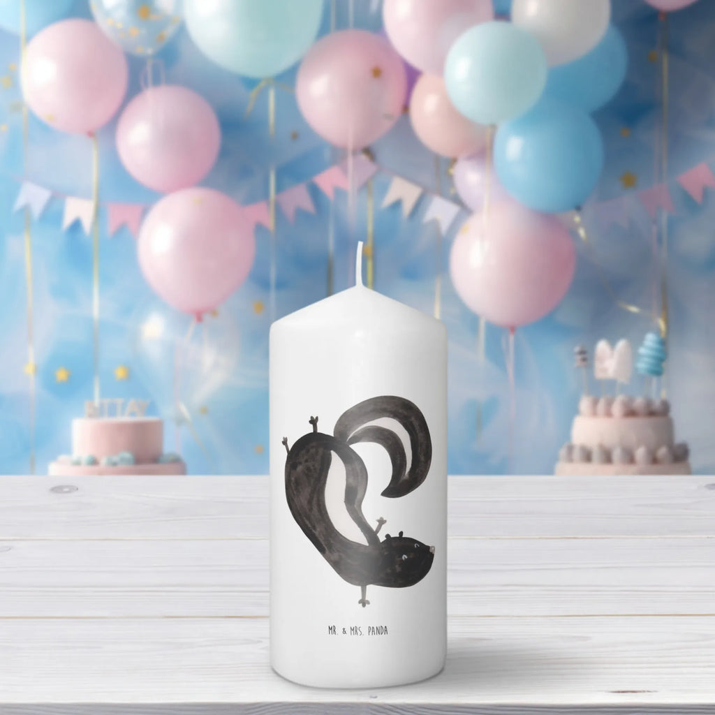 Candle skunk handstand Dekorative Kerze, Tafelkerze, Weihnachtskerze, Erinnerungslicht, Geburtskerze, Kerze Mit Spruch, Adventskerze, Gartenkerze, Geburtstagskerze, Handgemachte Kerze, Hochzeitskerze, Blockkerze, Wachskerze, Zylinderkerze, Grosse Kerze, Tischkerze, Stumpenkerze, Kommunionskerze, Dekokerze, Laternenkerze, Kerze Mit Motiv, Schmuckkerze, Osterkerze, Dinnerkerze, Wunschkerze, Erinnerungskerze, Bedruckte Kerze, Skunk, Stinktier, Spielplatz, Stinker, Verpielt, Wildtier, Stinki, Kind, Raubtier