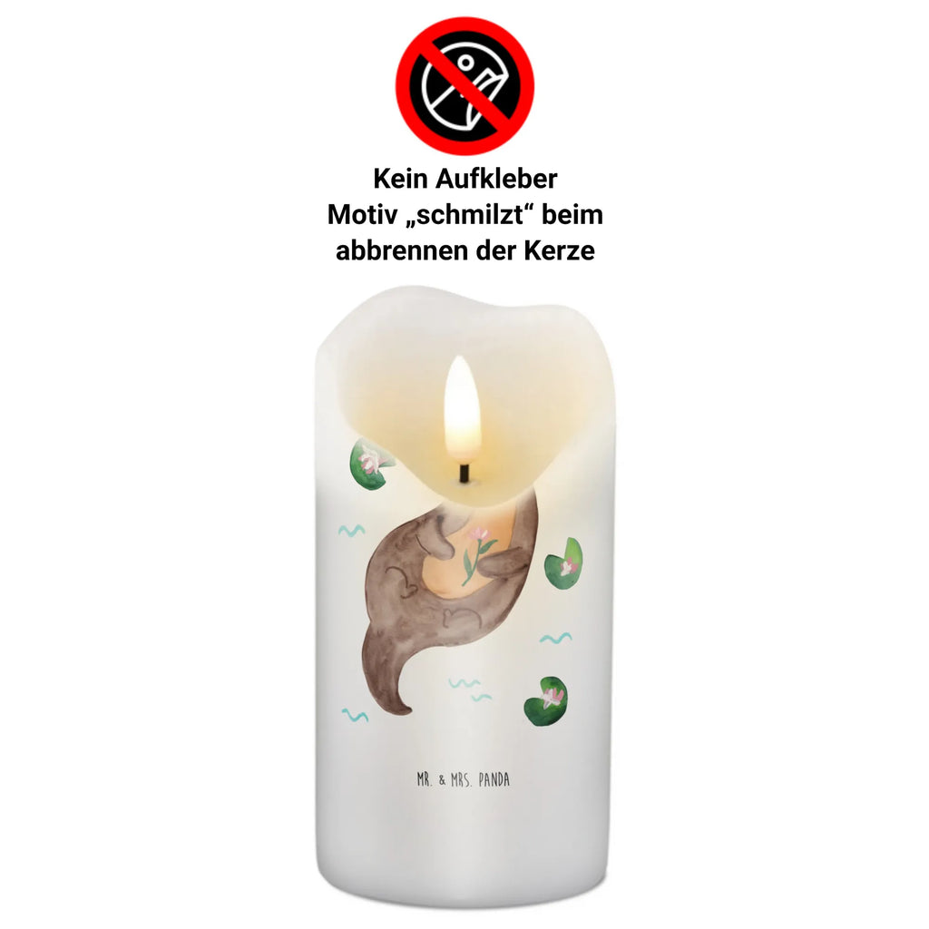 Kerze Otter Seerose Dekokerze, Erinnerungslicht, Geburtstagskerze, Kerze Mit Motiv, Weihnachtskerze, Dekorative Kerze, Handgemachte Kerze, Laternenkerze, Adventskerze, Zylinderkerze, Dinnerkerze, Geburtskerze, Blockkerze, Kommunionskerze, Schmuckkerze, Hochzeitskerze, Osterkerze, Grosse Kerze, Stumpenkerze, Tafelkerze, Wachskerze, Bedruckte Kerze, Wunschkerze, Erinnerungskerze, Gartenkerze, Kerze Mit Spruch, Tischkerze, Otter, Fischotter, Seeotter, Otter Seeotter See Otter