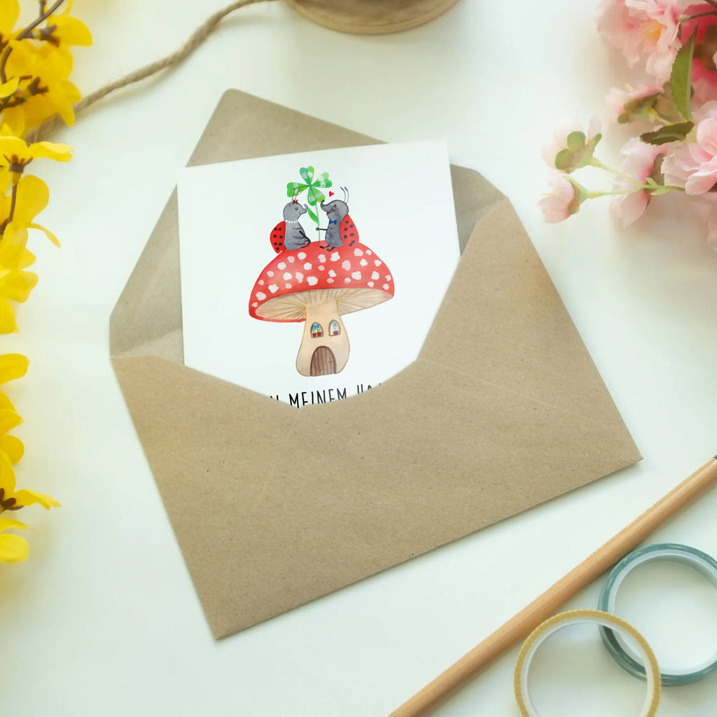Greetings card ladybug toadstool babykarte, abiturkarte, firmungskarte, Glückwunschkarte, osterkarten, valentinstagskarte, hochzeitskarten, spruchkarte, genesungskarte, glückwunschkarten, kommunionskarte, dankeskarten, weihnachtskarten, osterkarte, neujahrskarte, Grußkarte, Grußkarten, einladungskarten, Beileidskarte, jubiläumskarte, Klappkarte, vatertagskarte, Motivkarte, Lustige Sprüche, Tiere, Tiermotive, Gute Laune, Haus, Zuhause, Marienkäfer, Wohnung, Fleigenpilzhaus, Fliegenpilz