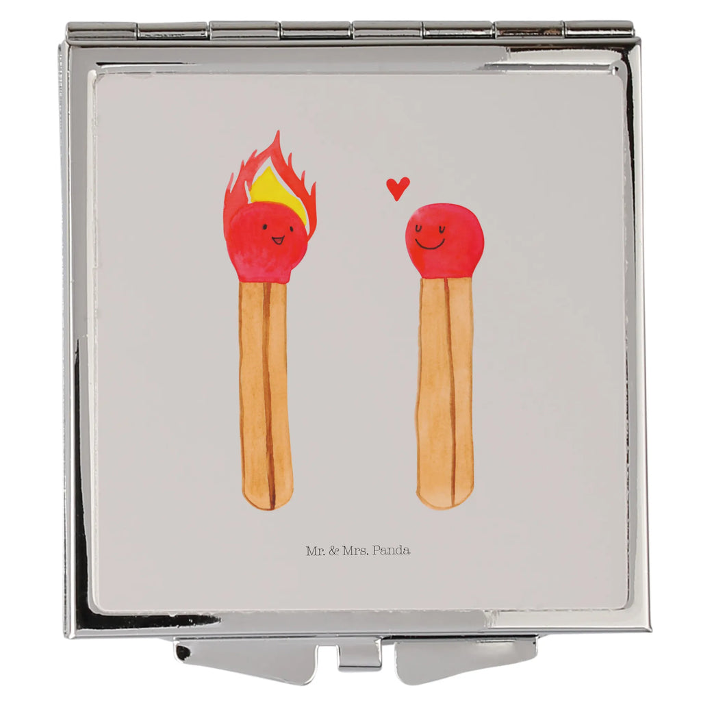 Handtaschenspiegel quadratisch Streichhölzer Design Taschenspiegel, Schminkspiegel To Go, Handspiegel Zum Mitnehmen, Tragbarer Spiegel, Silber, Schminkspiegel Kompakt, Handspiegel Geschenkidee, Spiegel Für Unterwegs, Handtaschenspiegel, Mini Spiegel, Spiegel Für Handtasche, Taschenspiegel, Deko Handspiegel, Taschen-Kosmetikspiegel, Spiegel Für Make-Up Tasche, Handspiegel Für Damen, Klappbarer Taschenspiegel, Reise Spiegel, Kosmetikspiegel Klein, Kompaktspiegel, Klappbarer Handspiegel, Klappspiegel, Runder Taschenspiegel, Vintage Kompaktspiegel, Handspiegel Mit Hülle, Spiegel Für Schminktasche, Quadratischer Handspiegel, Verlobung, Jahrestag, Hocheitstag, Heiratsantrag, Heiraten, Liebesgeschenk, Freundin, Freund, Ehefrau, Ehemann, Liebe, Partner, Streichhölzer