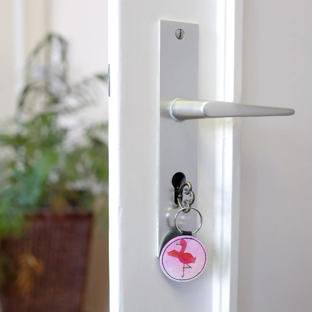 Rund Schlüsselanhänger Flamingo Yoga Schlüsselaccessoire, mini schlüsselanhänger, Schlüsselanhänger, Taschenanhänger, schlüsselbund anhänger, Flamingo, Yoga-Übung, Namaste, Achtsamkeit, Entspannung, Ärger, Tiefenentspannung, Aufregen, Vogel, Yoga