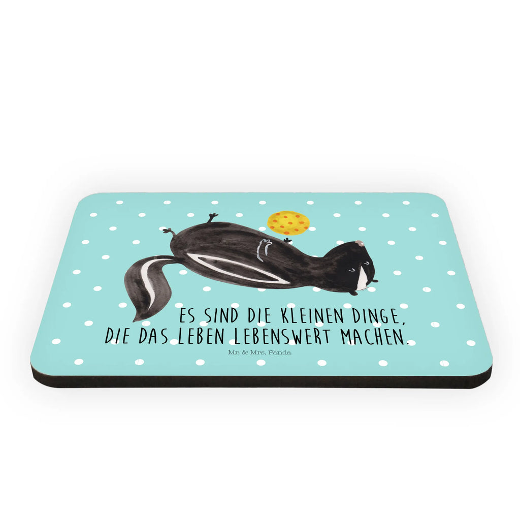 Magnes skunks piłka haftmagnet, Fridge Magnet, büromagnet, einkaufszettelmagnet, wandmagnet, Pinnwandmagnet, memomagnet, spruchmagnet, Dekomagnet, mdf magnet, holz kühlschrankmagnet, bildmagnet, tafelmagnet, rechteckmagnet, magnet, Notizhalter, zettelhalter, whiteboardmagnet, küchenmagnet, Kühlschrankmagnet, holzmagnet, notizmagnet, holz whiteboardmagnet, designmagnet, Stinktier, Skunk, Wildtier, Weisheit, Stinker, Verspielt, Raubtier, Stinki