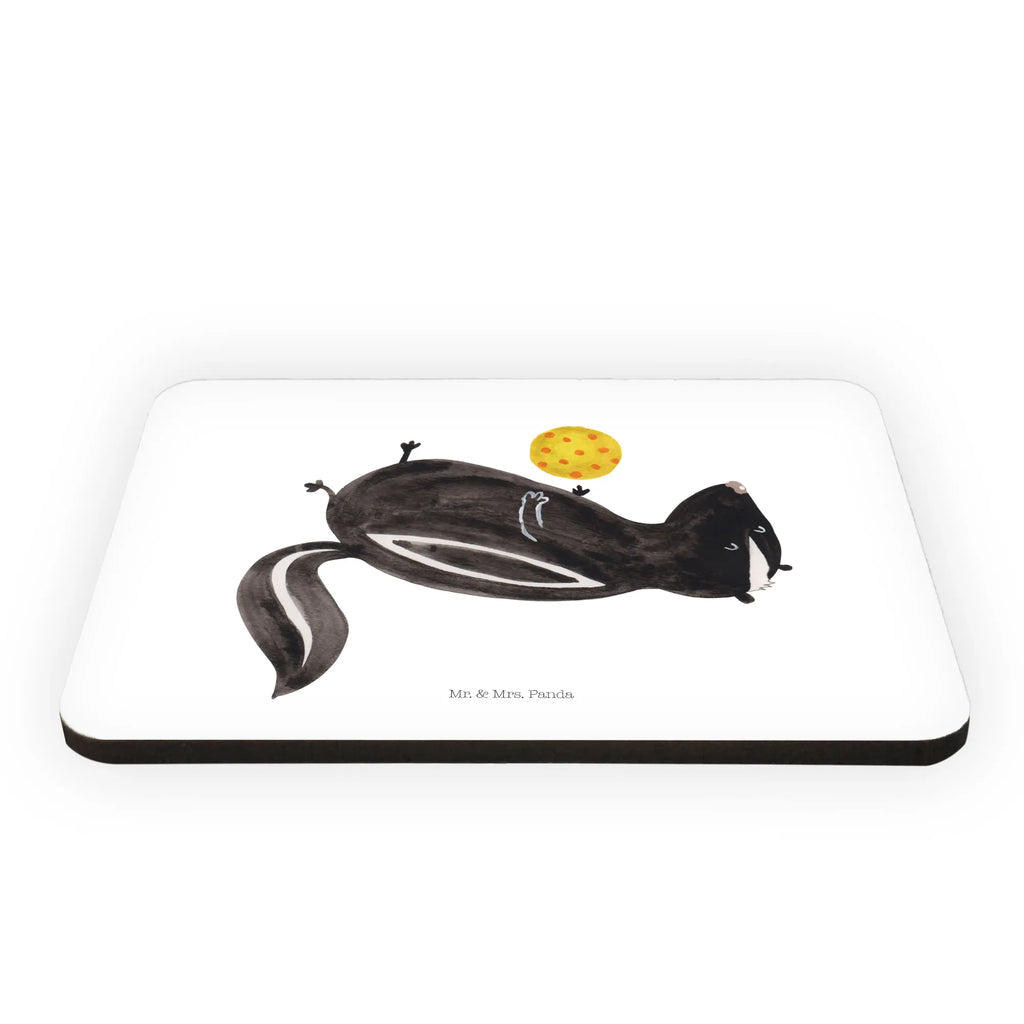 Magnes skunks piłka haftmagnet, Fridge Magnet, büromagnet, einkaufszettelmagnet, wandmagnet, Pinnwandmagnet, memomagnet, spruchmagnet, Dekomagnet, mdf magnet, holz kühlschrankmagnet, bildmagnet, tafelmagnet, rechteckmagnet, magnet, Notizhalter, zettelhalter, whiteboardmagnet, küchenmagnet, Kühlschrankmagnet, holzmagnet, notizmagnet, holz whiteboardmagnet, designmagnet, Stinktier, Skunk, Wildtier, Weisheit, Stinker, Verspielt, Raubtier, Stinki