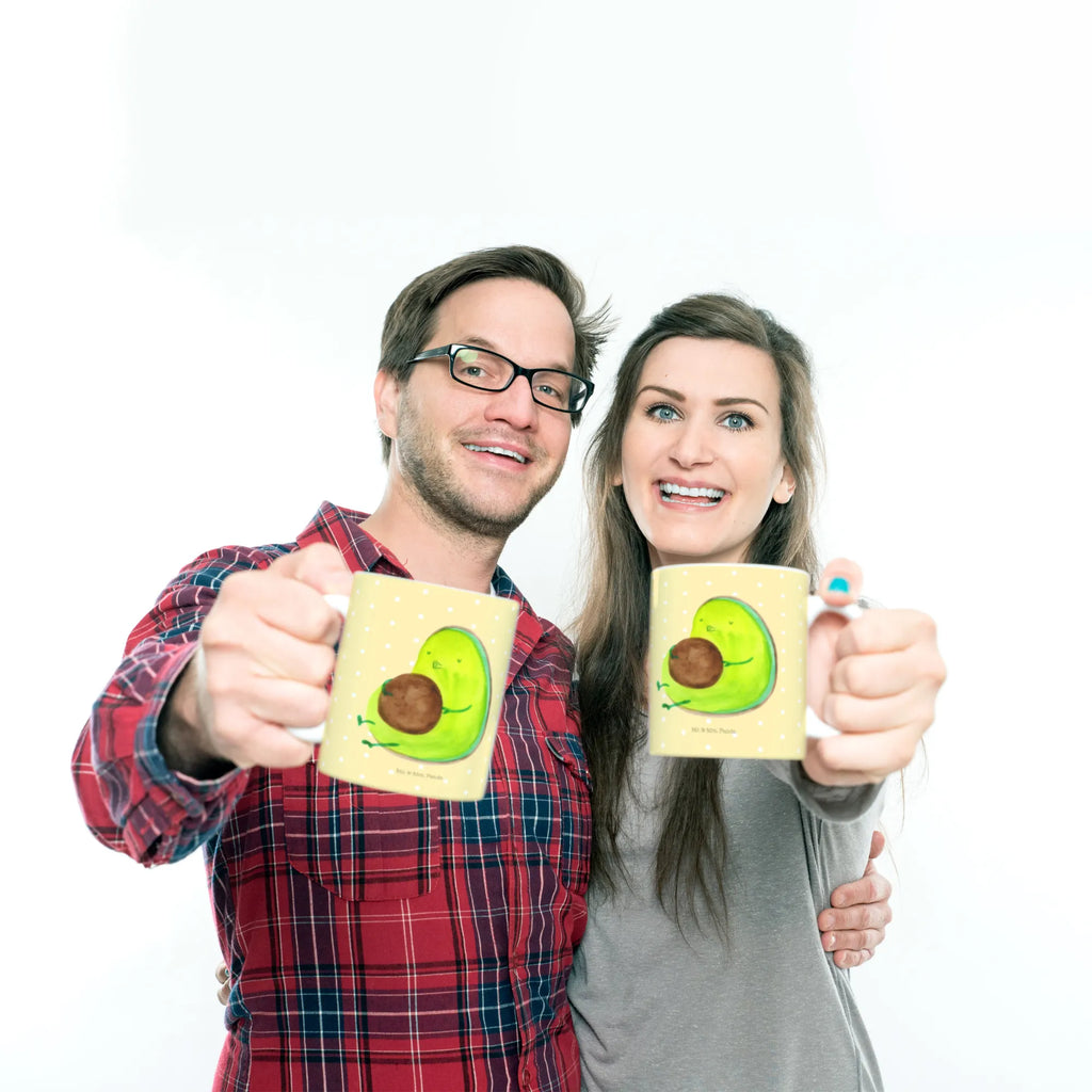 Mug avocado Pipes haferl, tasse für kaffee, Henkeltasse, hochwertige tasse, Kaffeepott, Motivtasse, Kaffeebecher, Tasse, Frühstückstasse, heißgetränkebecher, kaffeetasse keramik, Keramikbecher, Teetasse, Becher, Trinkbecher, Sprüchetasse, Kaffeetasse, kaffeebecher bedruckt, Teebecher, design tasse, Pott, Henkelbecher, kaffeebecher keramik, tasse für büro, Bürobecher, Designtasse, Frühstücksbecher, milchkaffeetasse, Mug, Dekotasse, Trinktasse, Teepott, Geschenktasse, schöne tasse, statement tasse, Tasse mit Motiv, Bürotasse, Kakaotasse, Bedruckte Tasse, Tasse mit Spruch, Keramiktasse, Coffee Mug, kaffeetasse bedruckt, Avocado, Vegan, Veggie, Gesund, dick sein, Ernährung, Abnehmen, Diät