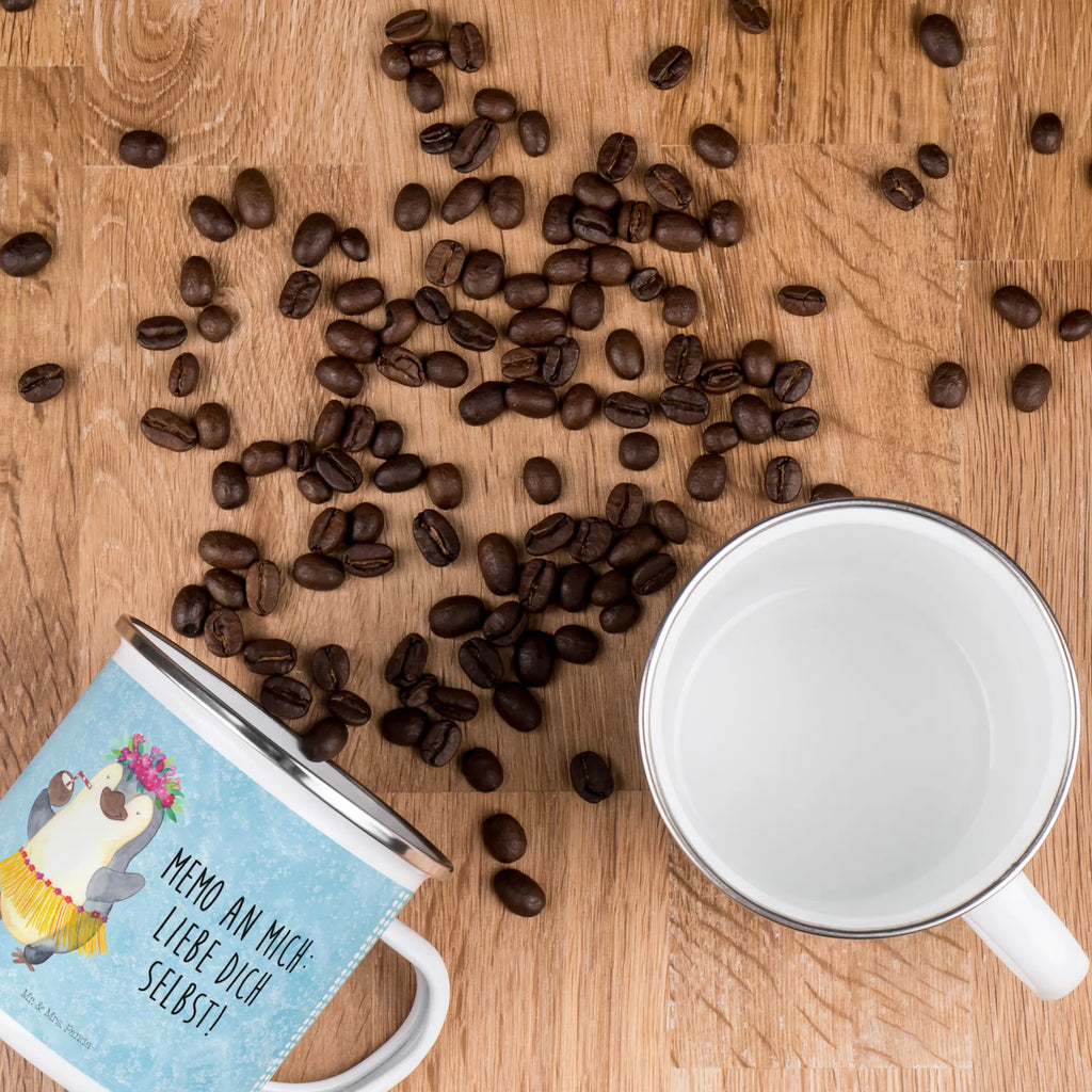 Camping Emaille Tasse Pinguin Kokosnuss becher emaille, Emaille Becher, emaillebecher, wanderbecher, blechbecher, Campingtasse, metallbecher, Kaffeetasse, Pott, Tasse, Teebecher, reisetasse, Campingbecher, Emaille Tasse, Tasse Emaille, wandertasse, Teetasse, Reisebecher, Metalltasse, Trinkbecher, Blechtasse, Emailletasse, Becher, Kaffeebecher, Pinguin, Pinguine, Kokosnuss, Aloha, Hawaii, Urlaub