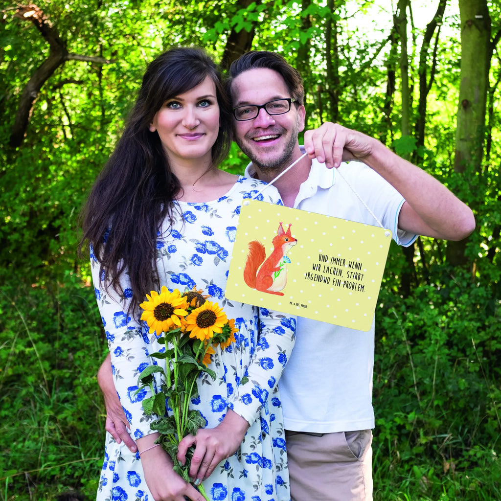Deko Schild Eichhörnchen Blume Badschild, Deko Wandtafel, wandhänger, Wandschild, holzbild, Schild mit Spruch, Holztafel, dekotafel, Türschild Familie, Deko Schild, hängeschild, Schild, Küchenschild, Holzschild, sprüche schild, dekoration schild, dekoschilder, wandtafel, Motivschild, Spruchschild, Türschild, Dekoschild, Gute Laune, Lustige Sprüche, Tiere, Tiermotive, Spruch Positiv, Spruch Deko, Motivation Bilder, Motivation Sprüche, glücklich Spruch, Spaß, Eichhorn, Lachen, Eichhörnchen