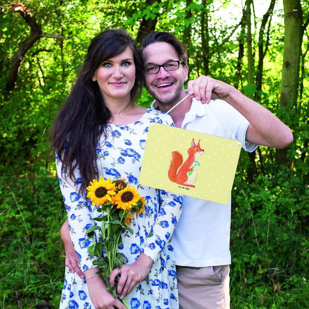 Deko Schild Eichhörnchen Blume Badschild, Deko Wandtafel, wandhänger, Wandschild, holzbild, Schild mit Spruch, Holztafel, dekotafel, Türschild Familie, Deko Schild, hängeschild, Schild, Küchenschild, Holzschild, sprüche schild, dekoration schild, dekoschilder, wandtafel, Motivschild, Spruchschild, Türschild, Dekoschild, Gute Laune, Lustige Sprüche, Tiere, Tiermotive, Spruch Positiv, Spruch Deko, Motivation Bilder, Motivation Sprüche, glücklich Spruch, Spaß, Eichhorn, Lachen, Eichhörnchen