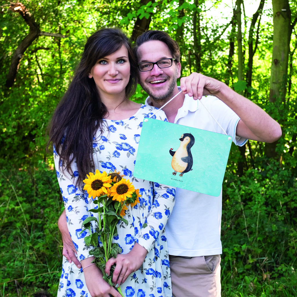 Decorative sign Penguin ladybug wandhänger, dekotafel, dekoration schild, Deko Wandtafel, Wandschild, wandtafel, Türschild Familie, Badschild, Motivschild, Dekoschild, hängeschild, Türschild, holzbild, Deko Schild, Holztafel, dekoschilder, Schild, Spruchschild, sprüche schild, Schild mit Spruch, Küchenschild, Holzschild, Pinguin, Wunder, Glück, Freude, Marienkäfer, Lebensfreude, Liebe, Pinguine