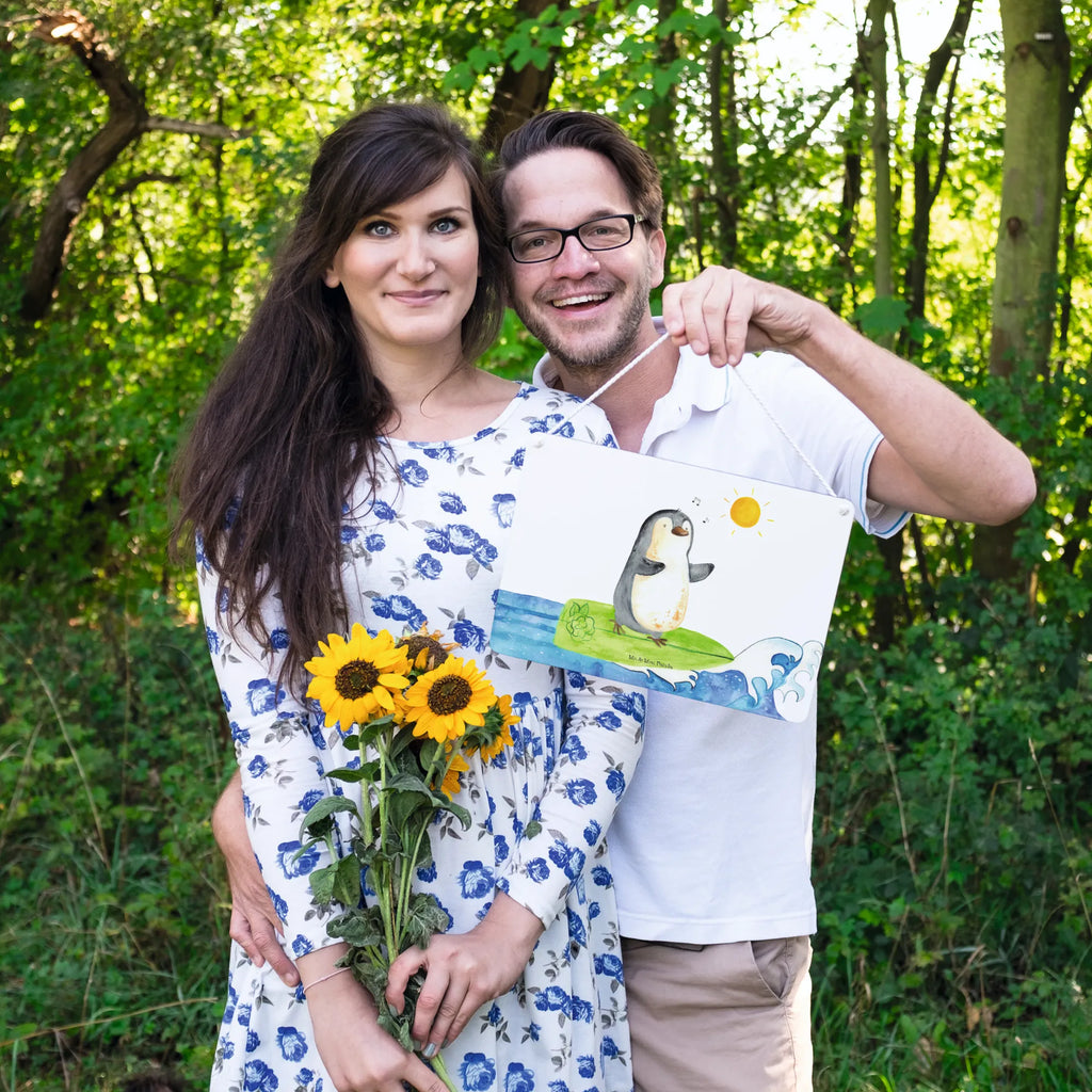 Dekoracyjny znak Pingwin surfista Motiv Schild, Deko Schild Für Wohnzimmer, Spruchschild, Deko Schild Für Balkon, Türschild, Dekoschild Für Badezimmer, Türschild Familie, Holzschild, Türschild Mit Spruch, Deko Wandtafel, Badschild, Dekos Child Für Garten, Schild mit Spruch, Deko Schild, Dekoschild Zum Aufhängen, Deko Schild Für Küche, Dekoschild Für Flur, Holztafel, Home Schilder, Dekoschild, Büro, Wandschild, WC Schild, Küchenschild, Pinguin, Pinguine, Wellen Reiten, Surfen, Wellen, Hawaii, Portugal, Urlaub, Surfer