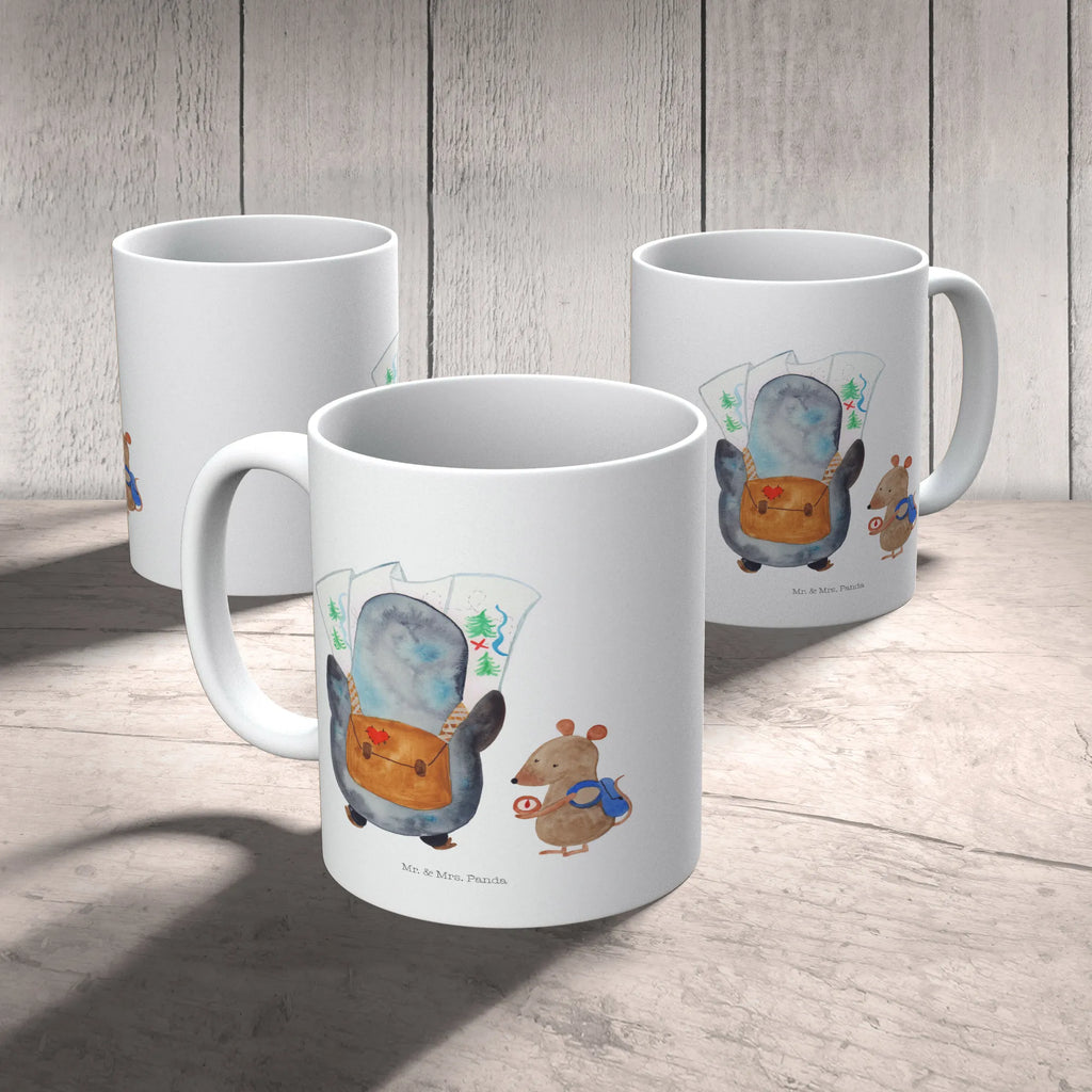 Mug Penguin & Mouse Hiker kaffeetasse bedruckt, Mug, milchkaffeetasse, Keramikbecher, Tasse mit Motiv, Becher, Sprüchetasse, Frühstückstasse, Pott, Motivtasse, Trinktasse, Bürobecher, Designtasse, Keramiktasse, Kaffeepott, statement tasse, Henkelbecher, Teetasse, tasse für kaffee, design tasse, Kakaotasse, Bedruckte Tasse, kaffeetasse keramik, kaffeebecher bedruckt, heißgetränkebecher, Bürotasse, Teepott, Geschenktasse, Dekotasse, Coffee Mug, schöne tasse, hochwertige tasse, Frühstücksbecher, tasse für büro, Henkeltasse, Kaffeetasse, Trinkbecher, Kaffeebecher, Tasse mit Spruch, haferl, kaffeebecher keramik, Tasse, Teebecher, Pinguin, Abenteurer, Pinguine, Wandern, Wanderlust, Ausflug, Abenteuer, Roadtrip