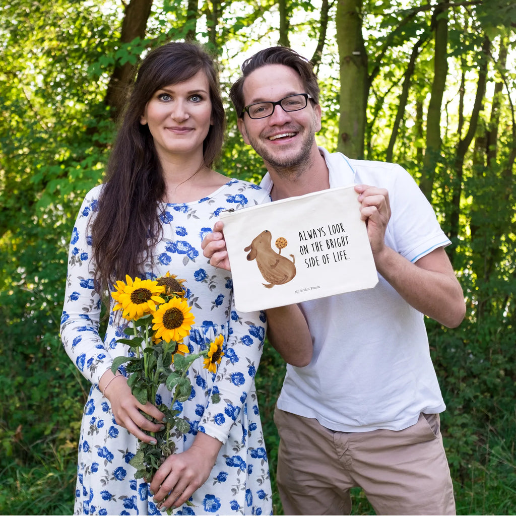 Make-up bag Dog biscuit Schminktasche, Mäppchen, Waschbeutel, Schminktäschchen, aufbewahrungstasche, beauty tasche, Schminkbeutel, pinsel tasche, toiletry bag, Kosmetikbeutel, Kosmetiktasche, pencil case, Kulturbeutel, Kulturtasche, beauty case, Stiftemäppchen, Waschtasche, kosmetiktäschchen, aufbewahrungsbeutel, Federmappe, Schlampermäppchen, utensilientasche, Etui, Sprüche, Hunderasse, Tierliebhaber, Haustier, Hundemotiv, Hund, Hundebesitzer, Hundeleckerli, Hundekekse, Leckerli, Hundesnacks