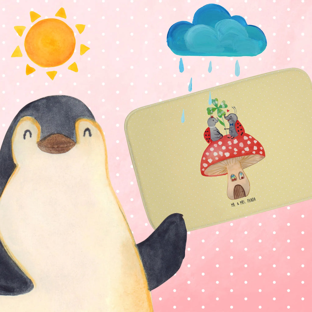 Badematte Marienkäfer Fliegenpilz Rechteckiger Badvorleger, Runder Badvorleger, Weicher Badvorleger, Badematte, Saugfähiger Badvorleger, Badvorleger Design, Rutschfester Badvorleger, Badvorleger Klassisch, Badvorleger Gemustert, Badmatte Waschbar, Badvorleger Naturmaterial, Badläufer, Badvorleger Groß, Badvorleger, Badematte Rutschfest, Badvorleger Vintage, Badvorleger Nachhaltig, Duschvorleger, Badgarnitur, Badvorleger Für Dusche, Badvorleger Für Gäste-WC, Badvorleger Baumwolle, Bad Fußmatte, Badezimmer Matte, Badteppich, Badvorleger Modern, Weiche Badezimmermatte, Badvorleger Klein, Badvorleger Weiß, Badezimmerteppich, Badematten Set, Badvorleger Antirutsch, Badvorleger Teppich, Badvorleger Schwarz, Badvorleger Mikrofaser, Badvorleger Für Badewanne, Waschbarer Badvorleger, Teppich Fürs Bad, Tiermotive, Gute Laune, lustige Sprüche, Tiere, Haus, zuhause, Fliegenpilz, Marienkäfer, Wohnung, Fleigenpilzhaus