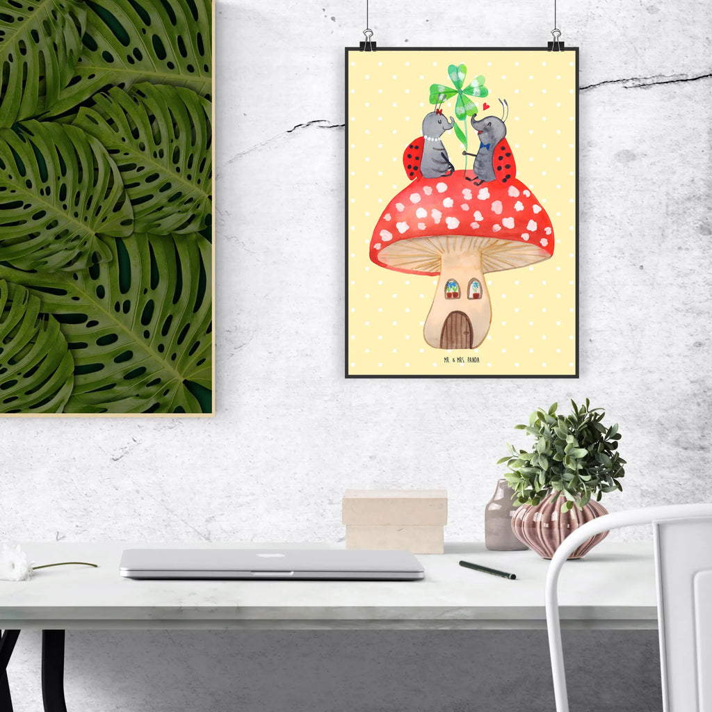 Poster ladybug toadstool Wanddeko Bild, Wandschmuck, wanddeko, Deko Poster, Designposter, wanddruck, typografie poster, Wandbild, drucke, grafikposter, Design Poster, Poster, Kunstdruck, Posterdruck, wandkunst, Wanddekoration, Wandposter, kunstposter, Mr. & Mrs. Panda Poster, Plakat, Panda Poster, kunstdruck poster, Deko Bild, Bild, Lustige Sprüche, Tiermotive, Gute Laune, Tiere, Wohnung, Zuhause, Haus, Fleigenpilzhaus, Marienkäfer, Fliegenpilz
