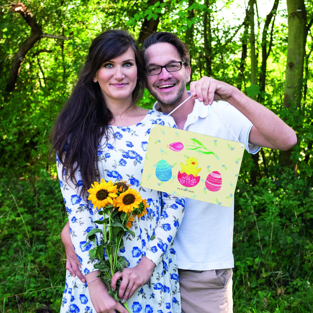 Deko Schild Küken Schlüpfen hängeschild, dekoration schild, Deko Wandtafel, Türschild, wandhänger, holzbild, wandtafel, Badschild, Wandschild, Holztafel, Türschild Familie, dekoschilder, Schild, Deko Schild, Dekoschild, Spruchschild, Motivschild, sprüche schild, Schild mit Spruch, dekotafel, Holzschild, Küchenschild, Ostergeschenke, Osterdeko, Osterhase, Osternest, Ostern, Geschenke zu Ostern, Ostern Geschenk, Ostergeschenke Kinder, Ostern Kinder, Ostereier, Freude, Ostergrüße, Frohe Ostern, Grüße, Frühlingsgefühle, Küken, Liebe Grüße, Ei, Osterei