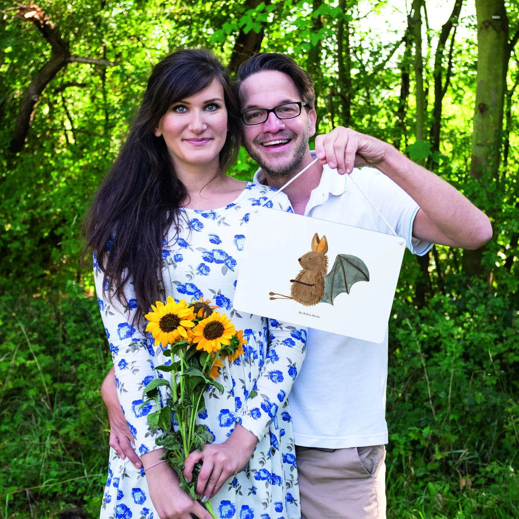 Deko Schild Fledermaus Sitzen Deko schild Mit Spruch, Schild Zum Hinstellen, Dekoschild Für Familie, Deko schild Für Wohnzimmer, Deko schild Landhausstil, Lustiges Deko schild, Vintage Schild, Dekoschild Für Flur, Schild Aus Holz, Deko schild Mit Blumenmotiv, Spruchschild, Wanddeko Schild, Deko schild Liebevoll Gestaltet, Dekoschild Zum Aufhängen, Dekos child Für Garten, Deko schild Mit Lebensweisheit, Holzschild, Wandschild, Dekoschild, Metallschild, Dekoschild Für Badezimmer, Rustikales Deko schild, Dekoschild Geschenk, Deko Wandtafel, Türschild Mit Spruch, Deko Schild, Türschild, Dekoschild Aus Holz, Dekoschild Für Freunde, Deko schild Modern, Dekoschild Groß, Deko schild Mit Motiv, Shabby Chic Schild, Dekoschild Klein, Deko schild Für Balkon, Deko schild Für Küche, Schild Aus Metall, Dekoschild Handgemacht, Deko schild Mit Herz, Schild Zum Aufstellen, Tiermotive, Gute Laune, lustige Sprüche, Tiere, Fledermaus, Motivation, Fledermäuse, entspannen