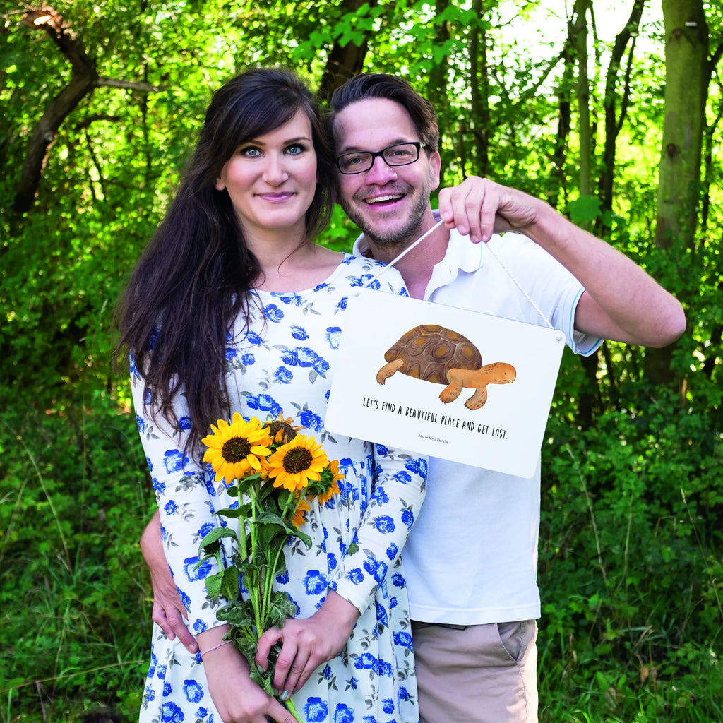Deko Schild Schildkröte Marschieren Spruchschild, Wandschild, Küchenschild, dekoration schild, Türschild Familie, Deko Wandtafel, Motivschild, dekoschilder, holzbild, dekotafel, Badschild, Türschild, hängeschild, Holztafel, Deko Schild, wandhänger, Holzschild, sprüche schild, wandtafel, Dekoschild, Schild, Schild mit Spruch, Meer, Meerestiere, Urlaub, Schildkröte, Schildkröten, Lieblingsmensch, Get Lost, Inspiration, Motivation, Abenteuer, Reiselust, Neustart
