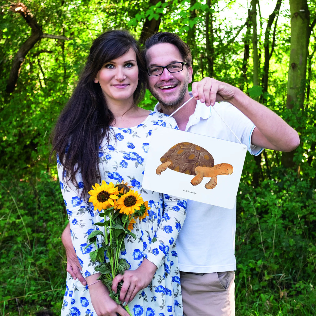 Deko Schild Schildkröte Marschieren Spruchschild, Wandschild, Küchenschild, dekoration schild, Türschild Familie, Deko Wandtafel, Motivschild, dekoschilder, holzbild, dekotafel, Badschild, Türschild, hängeschild, Holztafel, Deko Schild, wandhänger, Holzschild, sprüche schild, wandtafel, Dekoschild, Schild, Schild mit Spruch, Meer, Meerestiere, Urlaub, Schildkröte, Schildkröten, Lieblingsmensch, Get Lost, Inspiration, Motivation, Abenteuer, Reiselust, Neustart