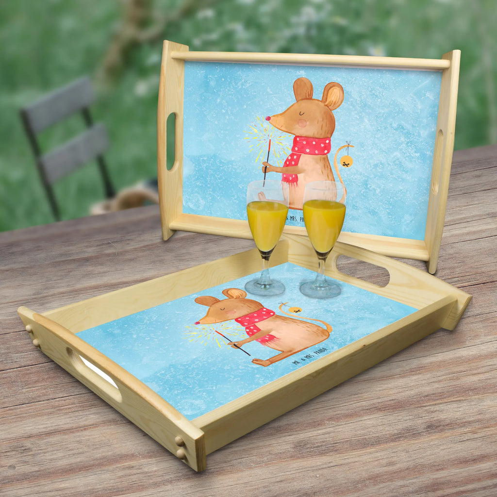 Serviertablett Weihnachtsmaus Küchentablett, tablett zum servieren, teetablett, betttablett, tablett für getränke, tablett aus holz, sofatablett, couchtablett, tablett für bett, tablett holz, holz serviertablett, Serviertablett, ablagetablett, tablett für essen, tragetablett, echtholz tablett, kaffeetablett, serviertablett holz, Tablett, essenstablett, getränketablett, bett tablett, serviertablett aus holz, Servier Tablett, Frühstückstablett, Holztablett, Advent, Weihnachtsdeko, Heiligabend, Weihnachten, Winter, Wintermotiv, Nikolaus, Maus, Weihnachtsgruß, Frohe Weihnachten, Weihnachtswunder, Mäuschen, Weihnachtsmotiv