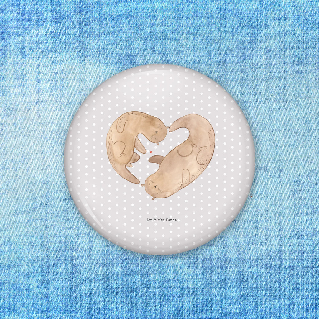 Button Otter Herz Marketingbutton 50 mm, Button-Edition 50 mm, Button-Emblem 50 mm, Button-Sonderedition 50 mm, Button-Logo 50 mm, Vereinsbutton 50 mm, Button-Lieferung 50 mm, Button-Presse 50 mm, Button-Badge 50 mm, Button-Set 50 mm, Pin 50 mm, Sammlerbutton 50 mm, Festivalbutton 50 mm, Button Abzeichen 50 mm, Werbebutton 50 mm, Ansteckbutton 50 mm, Button 50 mm, Button-Button 50 mm, Runde Buttons 50 mm, Pin-Button 50 mm, Eventbutton 50 mm, Button-Anstecker 50 mm, Button-Druck 50 mm, Badge 50 mm, Button-Pin 50 mm, Button-Sujet 50 mm, Button-Design 50 mm, Button-Motiv 50 mm, Button-Kollektion 50 mm, Otter, Fischotter, Seeotter, Love you, Bessere Hälfte, Jahrestag, Verlobung, Liebe, Herz, Liebesbeweis, Hochzeitstag, Liebesgeschenk, gemeinsames Leben