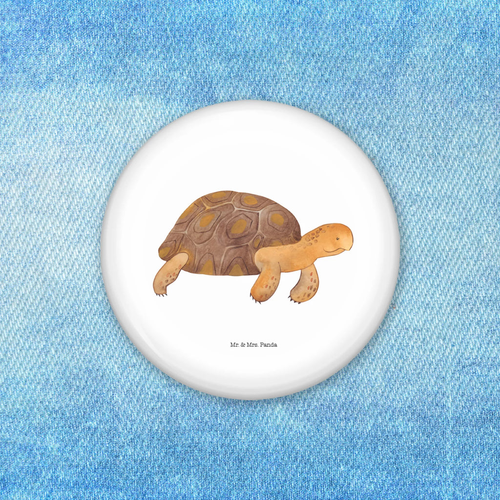 Button tortoise March Vereinsbutton 50 mm, Eventbutton 50 mm, Button-Kollektion 50 mm, Button-Sonderedition 50 mm, Pin 50 mm, Button-Badge 50 mm, Marketingbutton 50 mm, Pin-Button 50 mm, Sammlerbutton 50 mm, Button-Motiv 50 mm, Button-Button 50 mm, Badge 50 mm, Button-Presse 50 mm, Button-Logo 50 mm, Button-Sujet 50 mm, Button-Druck 50 mm, Button-Lieferung 50 mm, Ansteckbutton 50 mm, Button Abzeichen 50 mm, Button-Pin 50 mm, Festivalbutton 50 mm, Button 50 mm, Button-Emblem 50 mm, Runde Buttons 50 mm, Button-Edition 50 mm, Werbebutton 50 mm, Button-Anstecker 50 mm, Button-Design 50 mm, Button-Set 50 mm, Meerestiere, Meer, Urlaub, Motivation, Abenteuer, Schildkröten, Schildkröte, Inspiration, Reiselust, get lost, Lieblingsmensch, Neustart