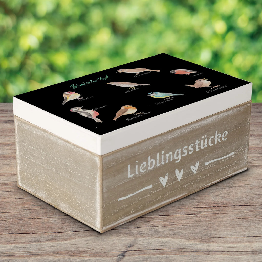 Holzkiste Heimische Vögel Box aus Holz, aufbewahrungstruhe, Holz Aufbewahrungsbox, holzschatulle, Holzboxen, holzkästchen, kiste holz, Schatulle, box holz, aufbewahrungskiste mit deckel, Holzkiste mit Deckel, aufbewahrungskisten, truhe holz, Holzkiste, aufbewahrungsboxen, Aufbewahrungskiste, Aufbewahrungsbox aus Holz, Aufbewahrungsbox Holz, Aufbewahrungsbox, Holztruhe, Holzbox mit Deckel, holztruhen, Holzbox, holzschachtel, Holzkisten, Dekoration, Abenteuer, Natur, Outdoor, Blumen Deko, Frühlings Deko, Sommer Deko, positive Botschaft, Naturliebhaber, Heimische Vögel, Vögel