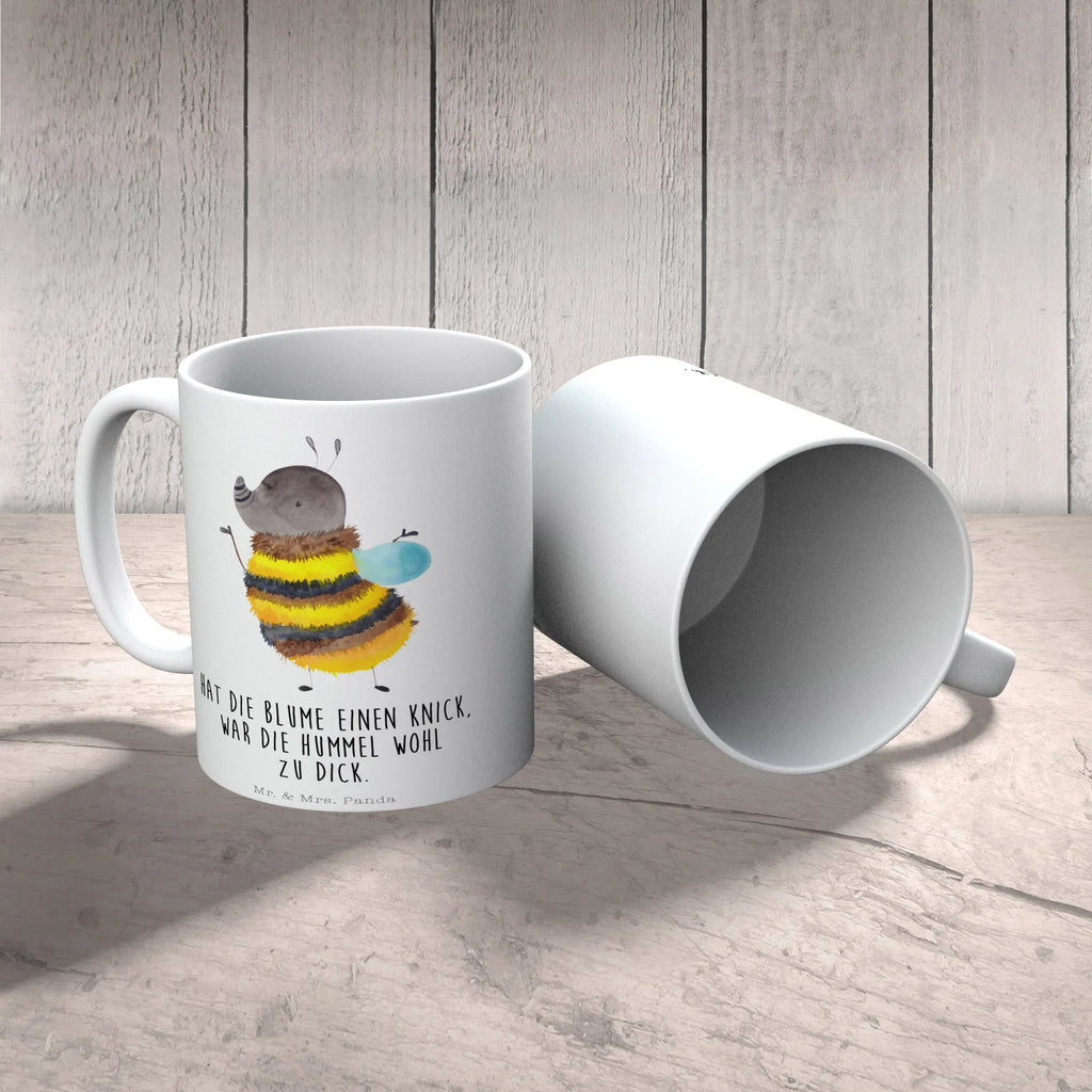 Mug bumblebee fluffy design tasse, Dekotasse, kaffeebecher bedruckt, Tasse mit Motiv, Tasse, Designtasse, Motivtasse, Keramikbecher, Bürotasse, Teepott, tasse für büro, kaffeetasse keramik, Kakaotasse, hochwertige tasse, Kaffeebecher, Frühstücksbecher, Pott, Mug, Teetasse, Bedruckte Tasse, Frühstückstasse, Keramiktasse, Sprüchetasse, schöne tasse, Kaffeetasse, kaffeebecher keramik, Kaffeepott, Teebecher, Henkelbecher, Bürobecher, Trinkbecher, Henkeltasse, haferl, heißgetränkebecher, kaffeetasse bedruckt, tasse für kaffee, milchkaffeetasse, statement tasse, Trinktasse, Becher, Geschenktasse, Coffee Mug, Tasse mit Spruch, Lustige Sprüche, Tiere, Tiermotive, Gute Laune, Biene, Blume, Flauschig, Hummel, Natur