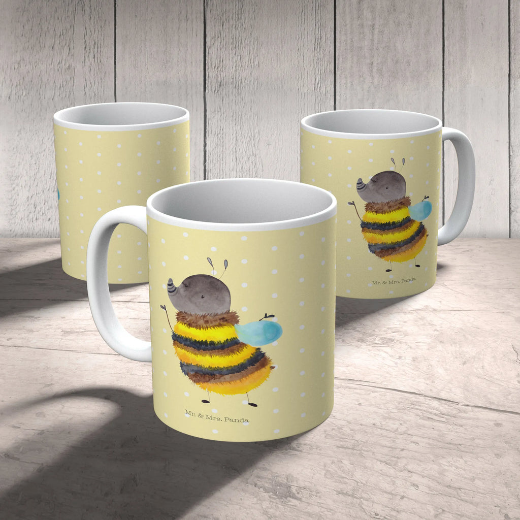 Mug bumblebee fluffy design tasse, Dekotasse, kaffeebecher bedruckt, Tasse mit Motiv, Tasse, Designtasse, Motivtasse, Keramikbecher, Bürotasse, Teepott, tasse für büro, kaffeetasse keramik, Kakaotasse, hochwertige tasse, Kaffeebecher, Frühstücksbecher, Pott, Mug, Teetasse, Bedruckte Tasse, Frühstückstasse, Keramiktasse, Sprüchetasse, schöne tasse, Kaffeetasse, kaffeebecher keramik, Kaffeepott, Teebecher, Henkelbecher, Bürobecher, Trinkbecher, Henkeltasse, haferl, heißgetränkebecher, kaffeetasse bedruckt, tasse für kaffee, milchkaffeetasse, statement tasse, Trinktasse, Becher, Geschenktasse, Coffee Mug, Tasse mit Spruch, Lustige Sprüche, Tiere, Tiermotive, Gute Laune, Biene, Blume, Flauschig, Hummel, Natur
