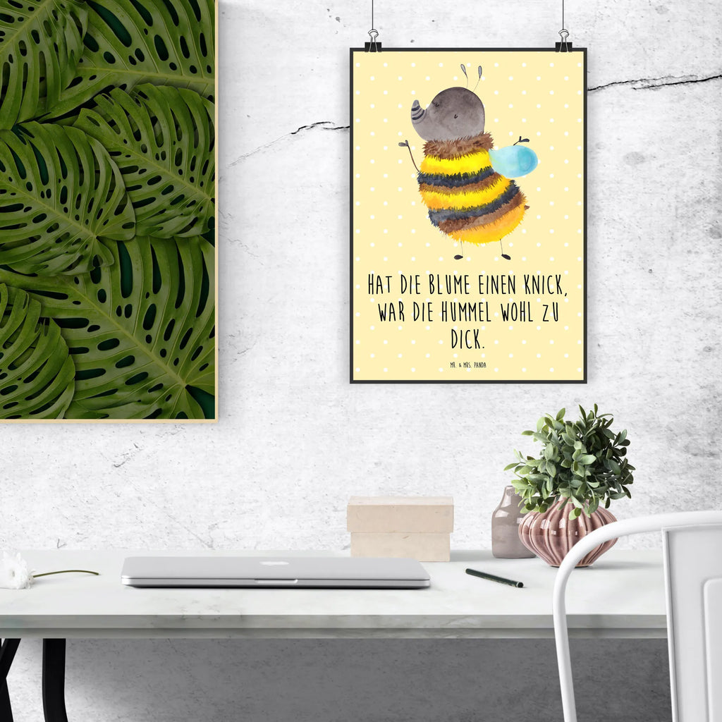Poster bumblebee fluffy Deko Bild, Mr. & Mrs. Panda Poster, Wandschmuck, drucke, Wanddekoration, wanddeko, Wanddeko Bild, Posterdruck, Designposter, kunstdruck poster, Bild, grafikposter, Poster, kunst für die wand, Plakat, wanddruck, kunstposter, wandkunst, Wandposter, Kunstdruck, Wandbild, Bild für Wand, Gute Laune, Tiermotive, Tiere, Lustige Sprüche, Biene, Flauschig, Hummel, Natur, Blume