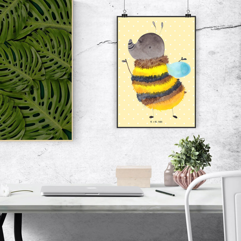 Poster bumblebee fluffy Deko Bild, Mr. & Mrs. Panda Poster, Wandschmuck, drucke, Wanddekoration, wanddeko, Wanddeko Bild, Posterdruck, Designposter, kunstdruck poster, Bild, grafikposter, Poster, kunst für die wand, Plakat, wanddruck, kunstposter, wandkunst, Wandposter, Kunstdruck, Wandbild, Bild für Wand, Gute Laune, Tiermotive, Tiere, Lustige Sprüche, Biene, Flauschig, Hummel, Natur, Blume