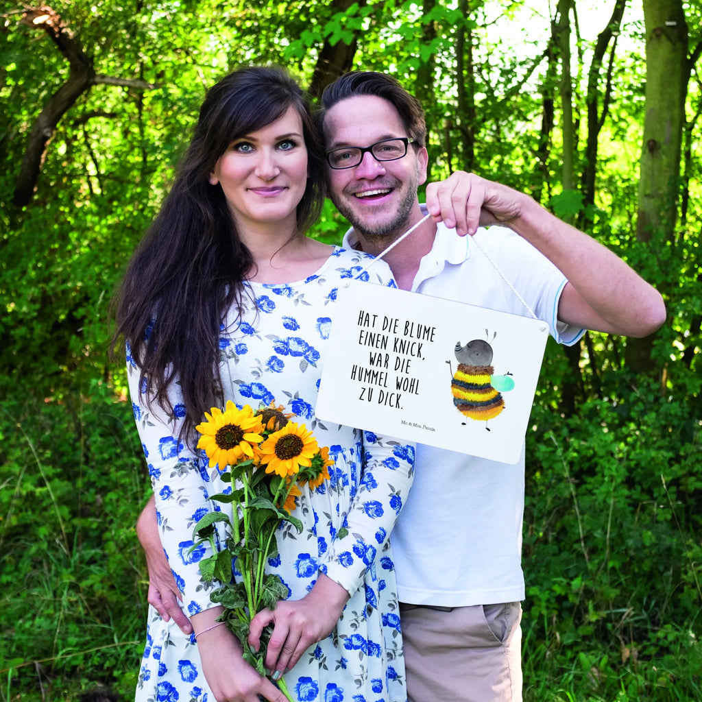 Deko Schild Hummel flauschig Dekoschild, sprüche schild, Motivschild, wandtafel, Holzschild, Wandschild, holzbild, hängeschild, Spruchschild, Holztafel, Küchenschild, dekotafel, Türschild Familie, Deko Wandtafel, Schild mit Spruch, dekoschilder, Schild, wandhänger, Deko Schild, Badschild, dekoration schild, Türschild, Tiere, Gute Laune, Tiermotive, Lustige Sprüche, Natur, Hummel, Flauschig, Biene, Blume