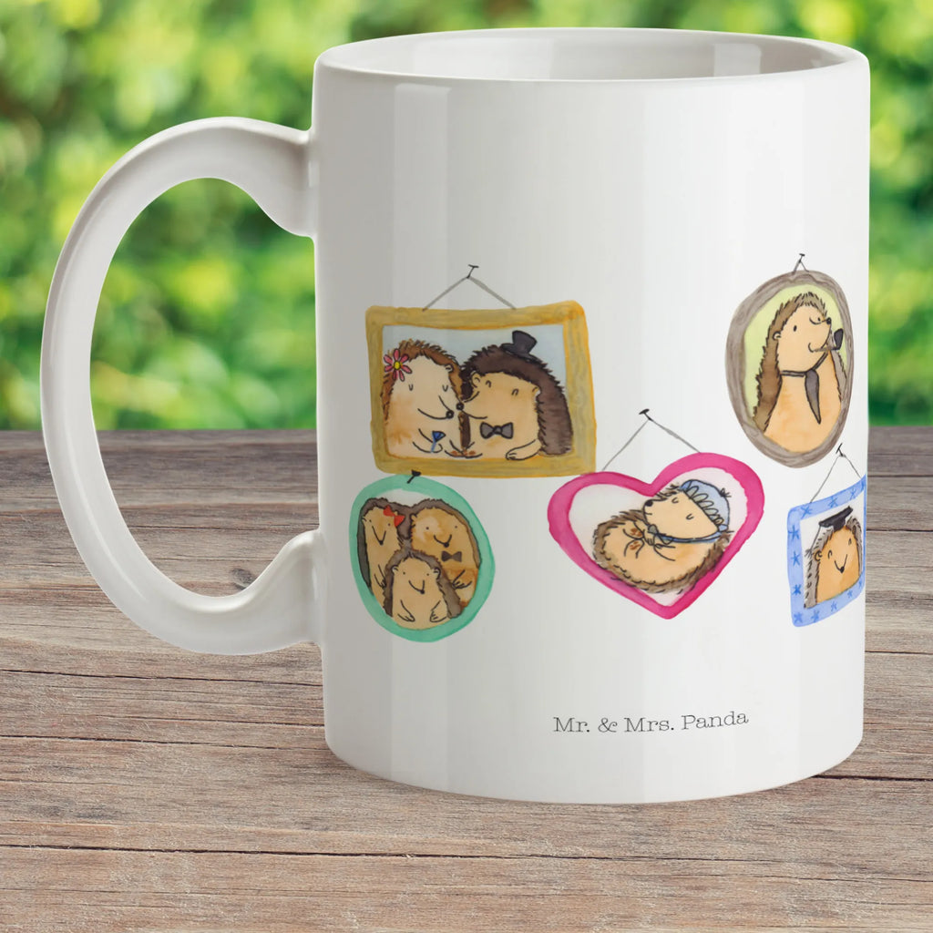 Kindertasse Igel Familie Kinder-Porzellantasse, Trinklernbecher Personalisiert, Tasse Mit Henkel Für Kinder, Kindertasse Ökologisch, Kindertasse Mit Griffen, Kindertasse Spülmaschinenfest, Kindertasse Für Vorschüler, Tasse Für Kinder, Kindertasse Bruchsicher, Nachhaltige Kindertasse, Kindertasse BPA-Frei, Kindergeburtstag, Kindertasse Mit Strohhalm, Kinderbecher Aus Edelstahl, Tasse Für Kleinkinder, Kindertasse Bunt, Design Kindertasse, Kindertasse Handgemacht, Kinder-Keramiktasse, Trinklernbecher Aus Kunststoff, Kinderbecher Für Kleinkinder, Kinderbecher, Kindertasse Mikrowellengeeignet, Kinder-Thermobecher, Kinder-Porzellantasse Mit Motiv, Kindertasse Auslaufsicher, Kinderbecher Mit Deckel, Kindertasse Mit Cartoonmotiv, Trinklern-Tasse, Trinklernbecher, Tasse Für Schulanfänger, Kinderbecher Mit Spruch, Kindertasse Mit Tiermotiv, Kinderbecher Unzerbrechlich, Trinklernbecher Mit Deckel, Kindertasse, Kindertasse Für Baby, Kindertasse Aus Silikon, Oma, Opa, Muttertag, Familie, Schwester, Bruder, Vatertag, Mama, Papa, Liebe, Igel, Bilder, Zusammenhalt, Glück