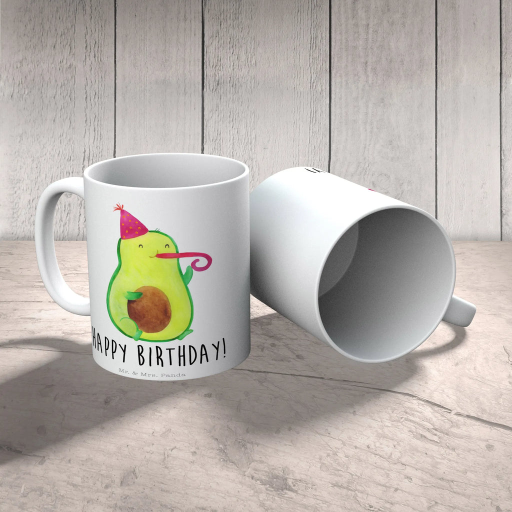 Tasse Avocado Birthday Tasse mit Motiven, Kaffeetasse, Teetasse, Bürotasse, Keramiktasse, Tasse mit Zitaten, Tasse, Geschenktasse, Porzellantasse, Avocado, Veggie, Vegan, Gesund