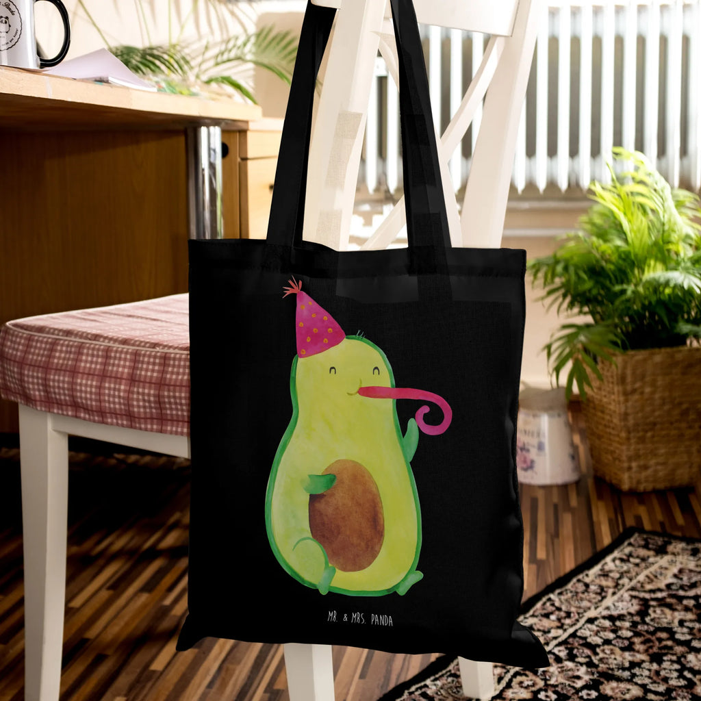 Tote bag avocado Celebration tragetasche baumwolle, Strandtasche, einkaufsshopper, campus tasche, umhängetasche baumwolle, canvas tasche, textilbeutel, Tote Bag, Jutetasche, festival tasche, Laptoptasche, Alltagstasche, tasche baumwolle, Umhängetasche, Schultasche, universaltasche, Einkaufstasche, schultertasche baumwolle, umhängebeutel, totebag, Baumwoll-Tragetasche, Shopping Tasche, Tasche, Beutel, studententasche, henkeltasche baumwolle, stoff shopper, Baumwollbeutel, Büchertasche, Unitasche, festivaltasche, schulterbeutel, Tüte, Baumwoll-Shopper, Jutebeutel, Einkaufsbeutel, textiltasche, baumwoll shopper, Stoffbeutel, Freizeittasche, Shopper, einkaufstasche baumwolle, Baumwolltasche, Einkaufstüte, Tragetasche, tragbeutel, Stoff-Tragetasche, beutel baumwolle, Henkeltasche, stofftasche baumwolle, Schulbeutel, Stofftasche, dokumententasche, freizeitbeutel, Schultertasche, Uni Tasche, Avocado, Vegan, Gesund, Veggie, Feierlichkeit, Tröte, Geburtstag, Fete, Gute Laune, Feier, Party