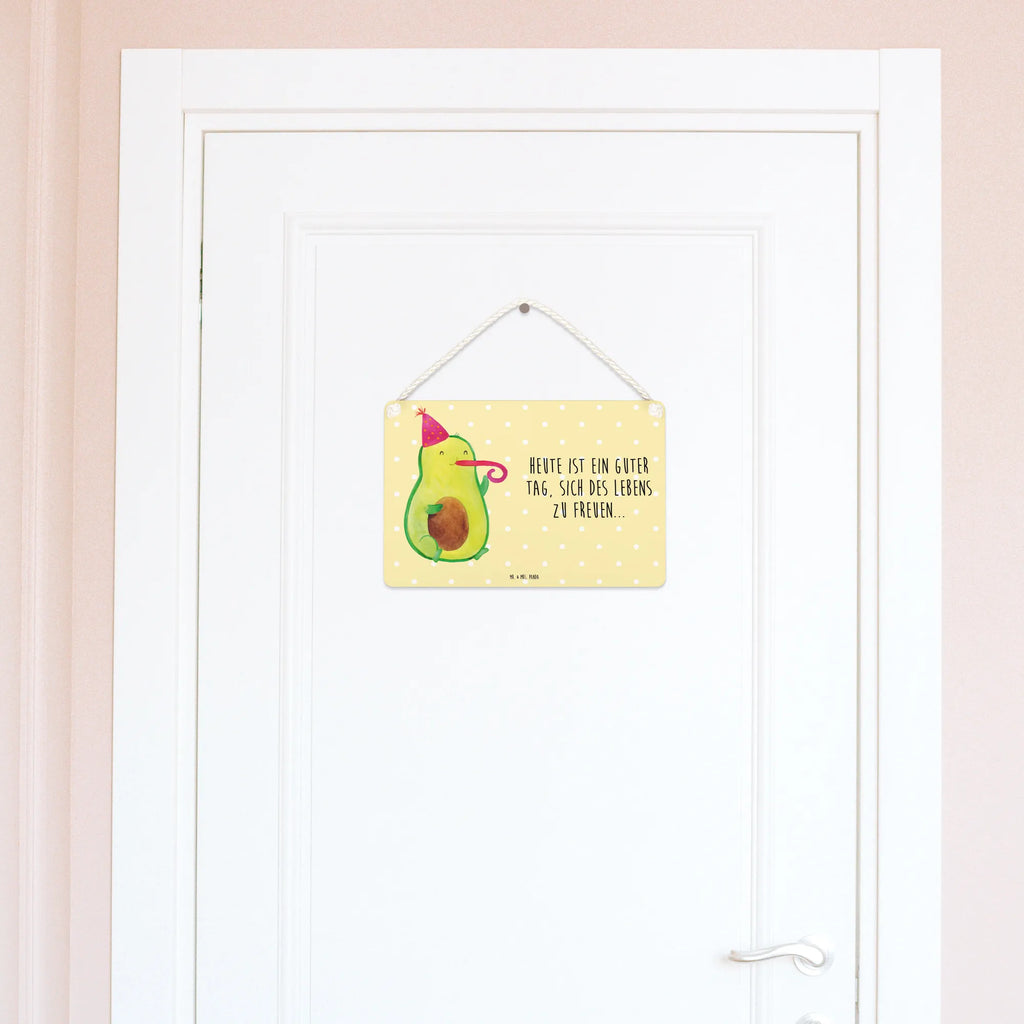 Decorative sign avocado Celebration hängeschild, Küchenschild, Dekoschild, Wandschild, Holzschild, wandhänger, Schild mit Spruch, Türschild, dekoschilder, Badschild, Spruchschild, Schild, Türschild Familie, wandtafel, Deko Schild, dekoration schild, Motivschild, holzbild, Deko Wandtafel, sprüche schild, dekotafel, Holztafel, Vegan, Gesund, Veggie, Avocado, Geburtstag, Party, Feier, Feierlichkeit, Gute Laune, Fete, Tröte