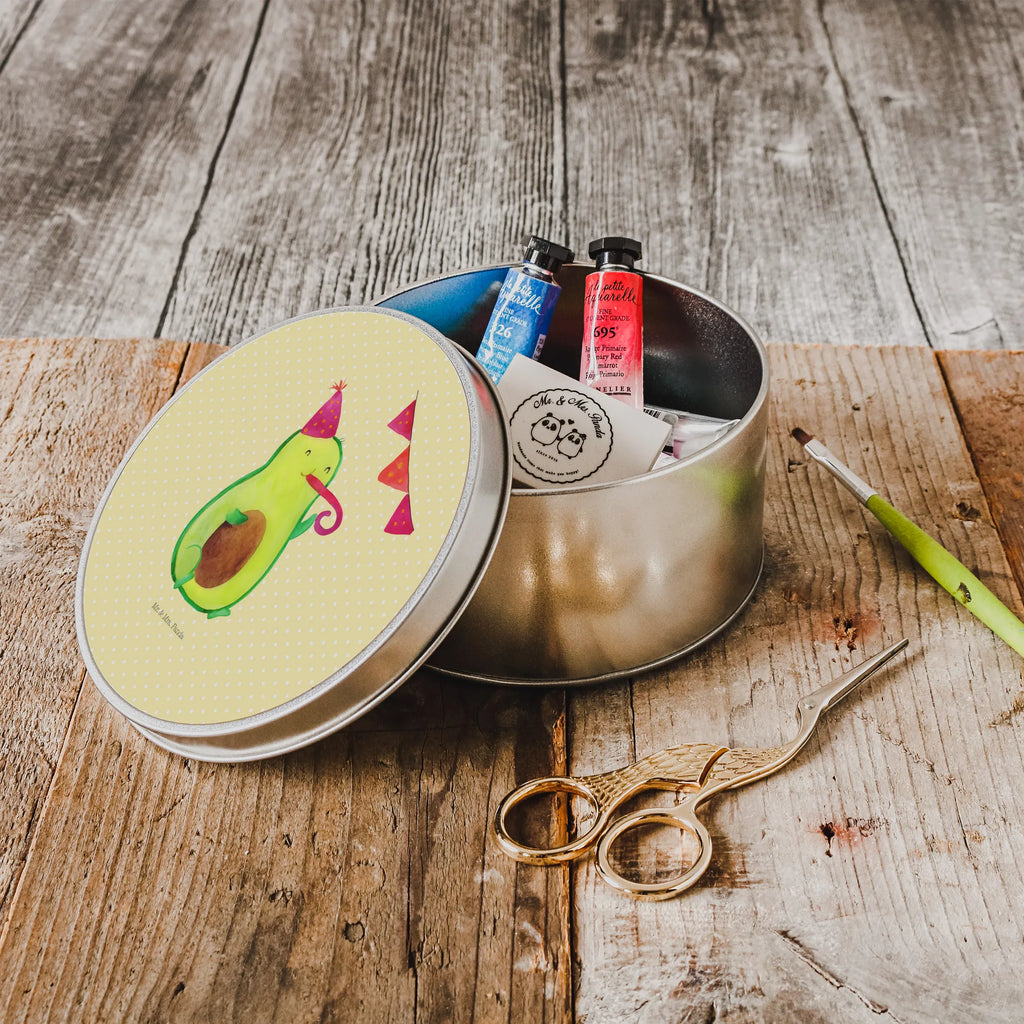 Round tin avocado party time Runde Dose Aufbewahrung, Runde Dose Aus Blech, Metalldose Rund, Dose Für Kekse Rund, Runde Dose Mit Klappdeckel, Dose Für Kleinkram Rund, Runde Dose Für Schmuck, Aufbewahrungsdose Rund Metall, Runde Dose Für Geschenk, Vorratsdose Aus Metall Rund, Runde Blechdose Mit Spruch, Blechdose Mit Deckel Rund, Teedose Rund Metall, Runde Dose Mit Liebevollem Design, Runde Dose Für Bastelsachen, Dose Für Süßigkeiten Rund, Runde Dose Bedruckt, Vintage Blechdose Rund, Runde Blechdose Küche, Geschenkbox Rund Metall, Runde Dose Nostalgisch, Runde Dose Zum Selbstgestalten, Dose Rund Für Büro, Runde Blechdose, Runde Dose Zum Befüllen, Runde Blechdose Mit Motiv, Große Runde Blechdose, Runde Dose Mit Deckel, Metalldose Mit Deckel, Kleine Runde Blechdose, Runde Dose Für Haushalt, Dekodose Rund Metall, Blechdose Rund, Vorratsdose Rund Blech, Avocado, Veggie, Vegan, Gesund